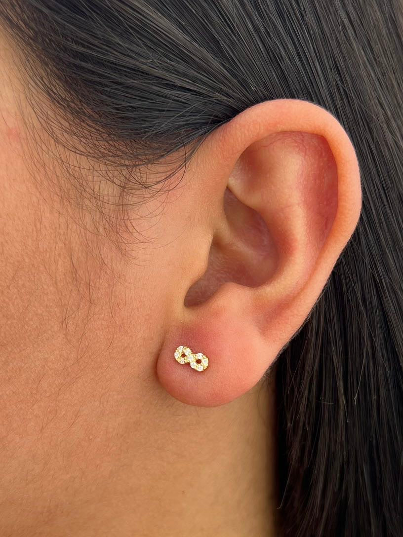 Topos infinito con swarovski blanco 0.8gr / Largo 0.3cm — Oro Amarillo