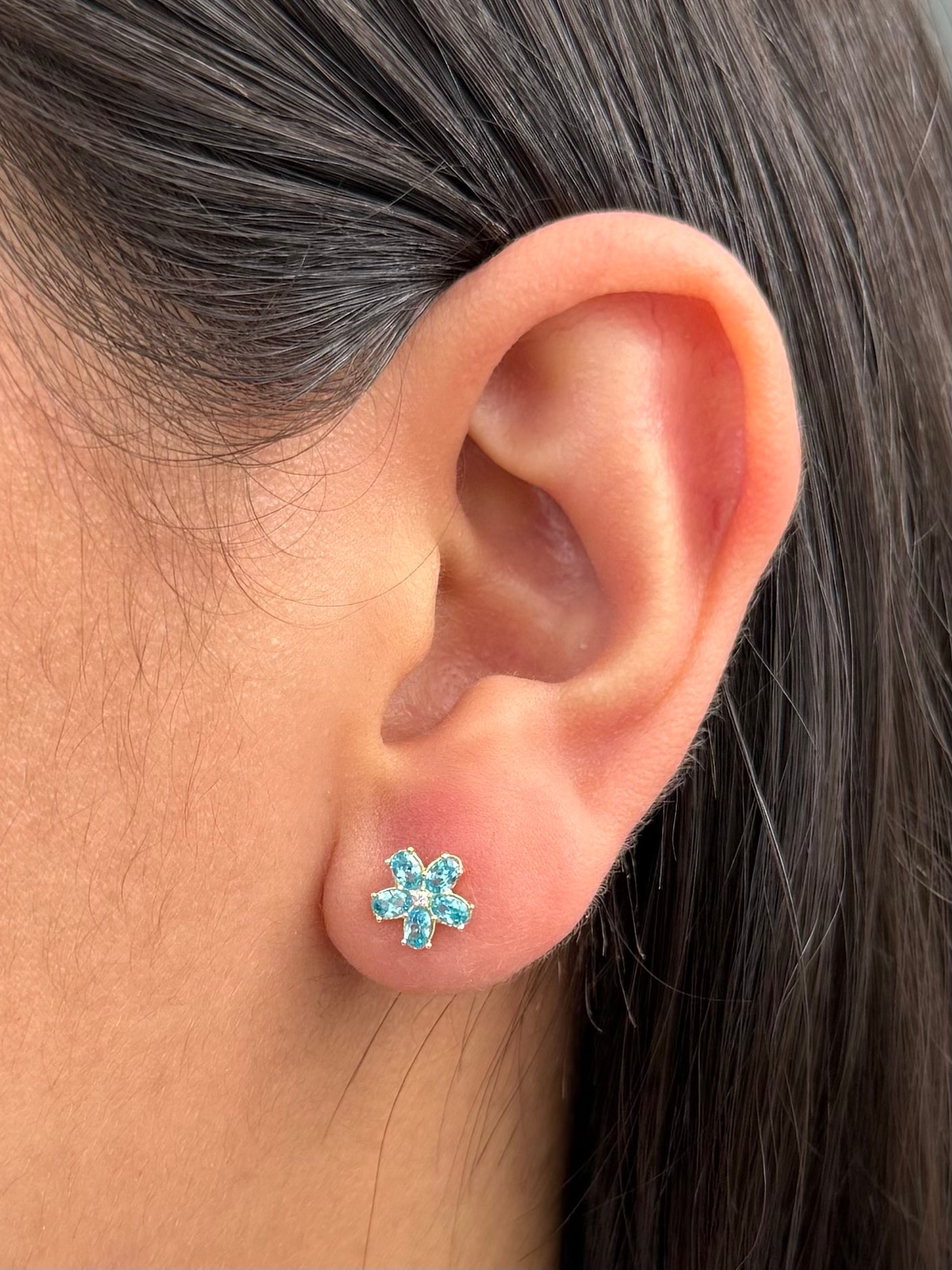 Topos Flor con Swarovski Azul y Blanco 1gr / 0.8cm / 8mm — Oro Amarillo