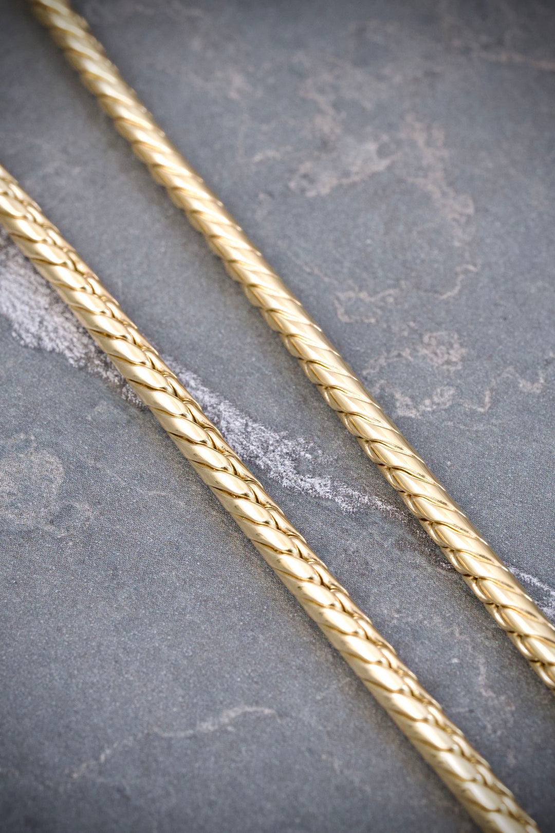 Cadena rustica 14.65gr / Largo 60cm — Oro Amarillo