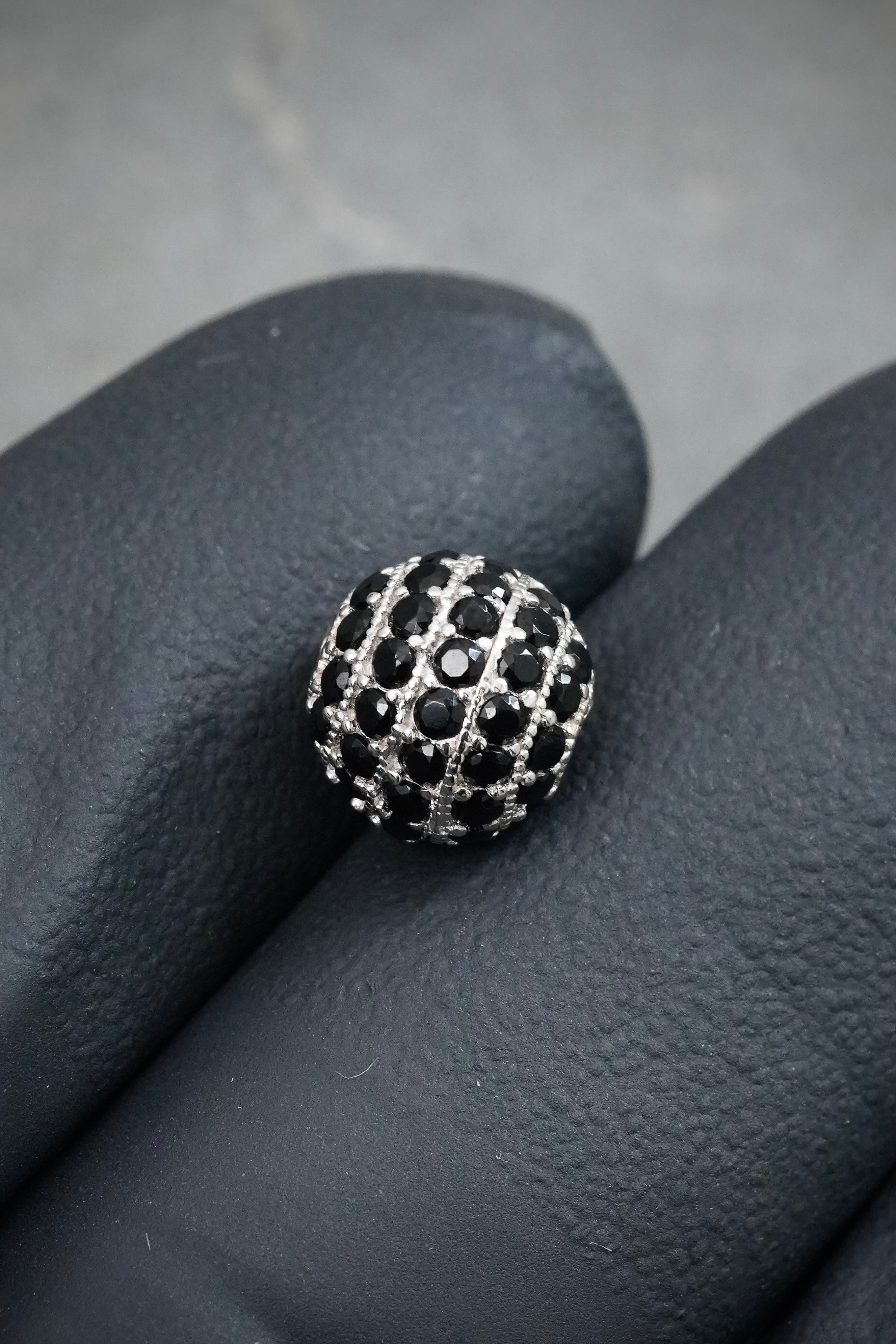 Herraje Bola de Fuego con Swarovski Negro 1.5gr / 0.8cm / 8mm — Oro Blanco