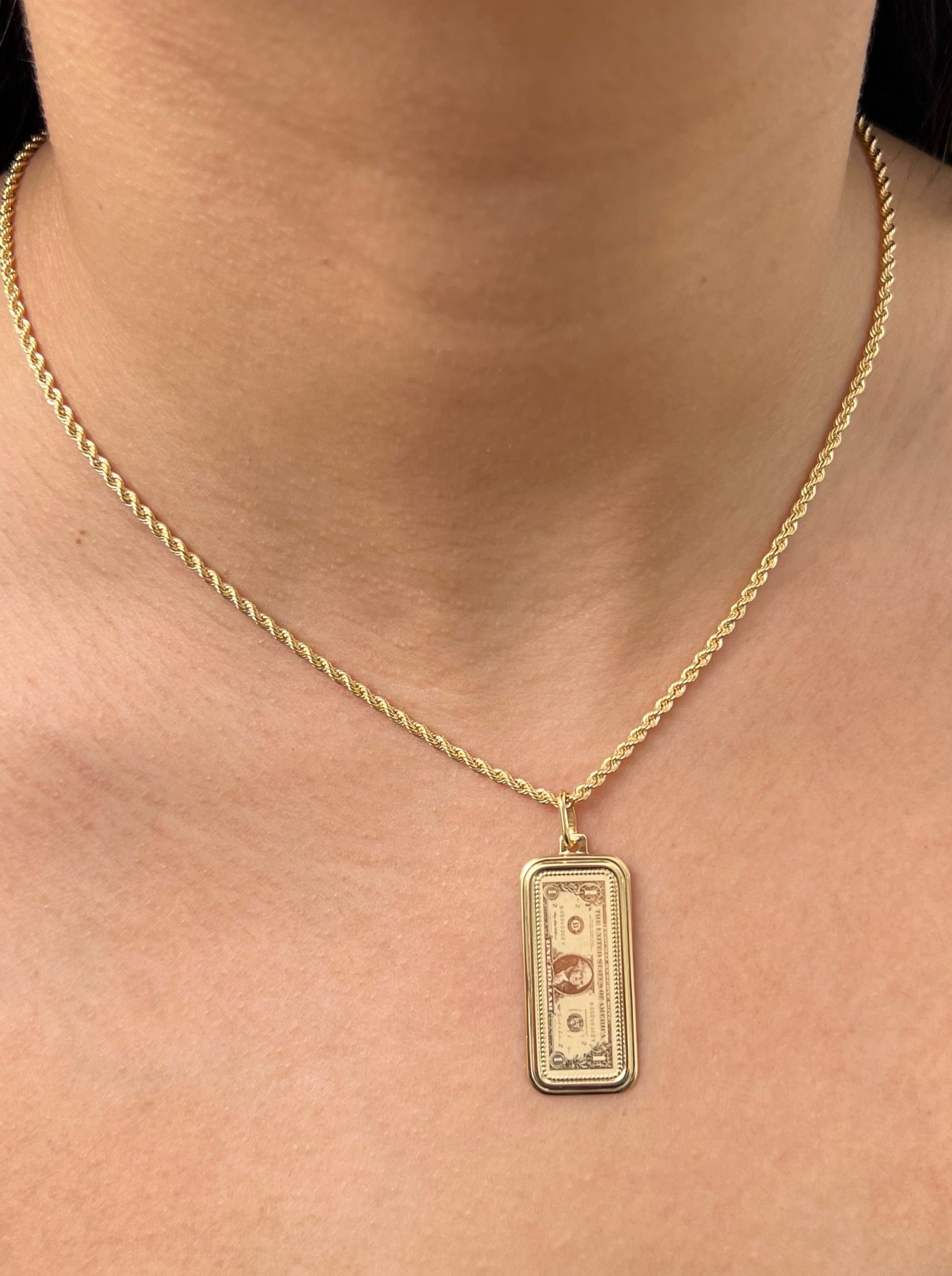 Dije dolar 2.25gr / Largo 4cm / Oro Amarillo italy +4 M