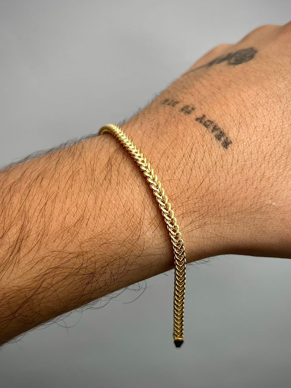 Pulso franco 4.9gr / Largo 19cm / Oro Amarillo italy +3 M