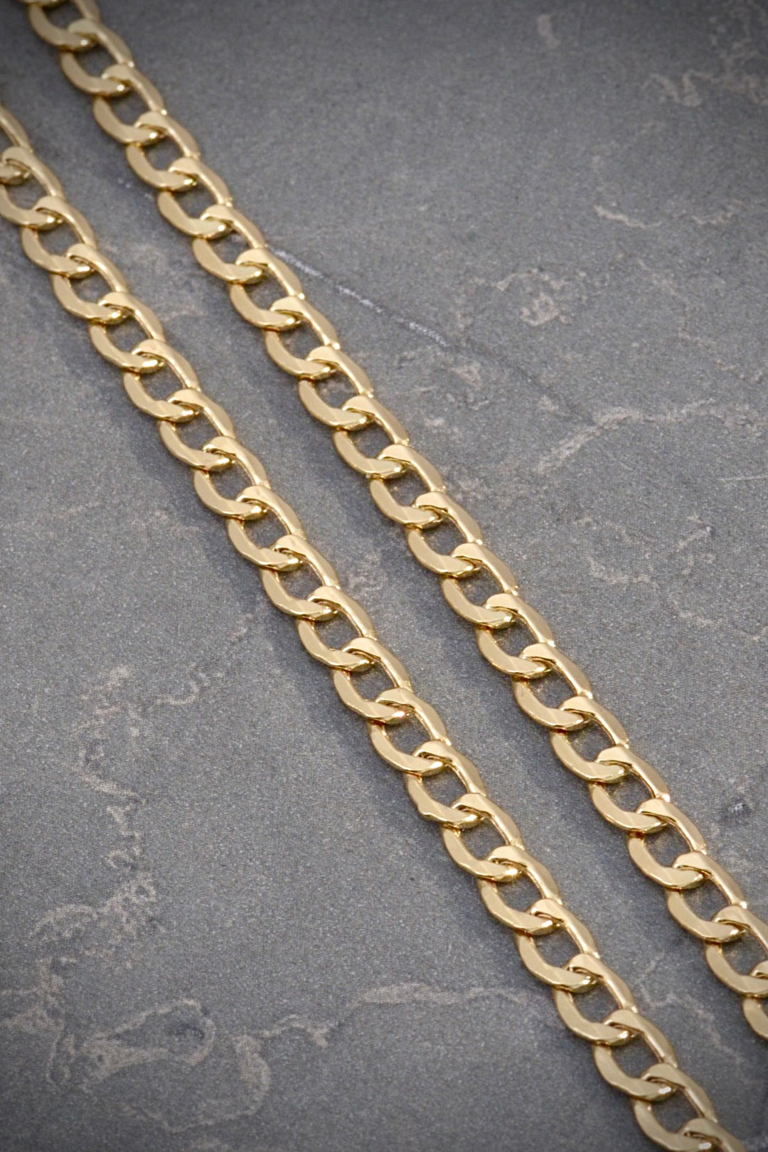 Cadena cubana 8.35gr / Largo 60cm — Oro Amarillo