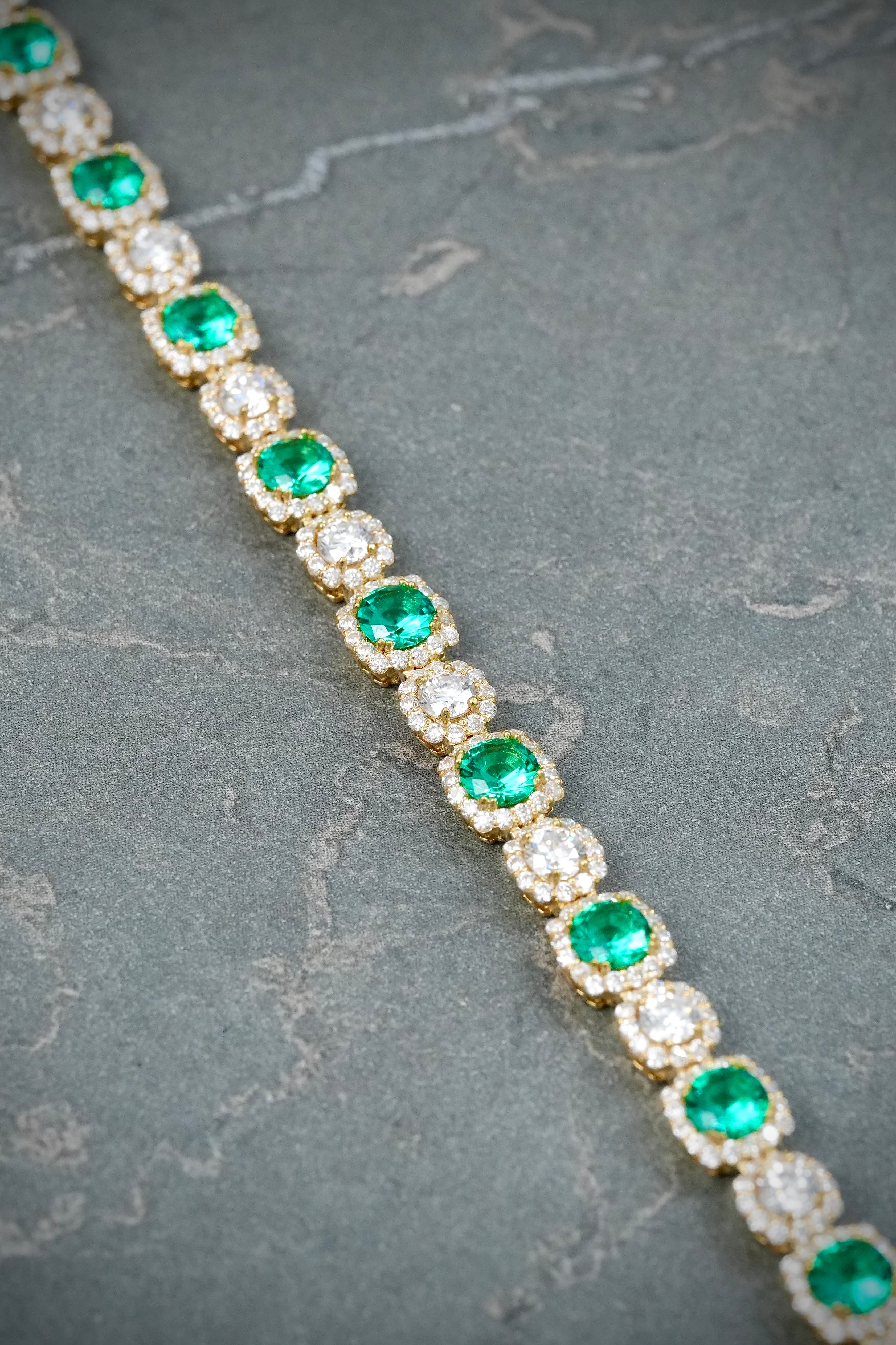 Pulso tenis con 736pts de moissanita verde y blanca 14.1gr / Largo 19cm / Oro Amarillo (Joya) M