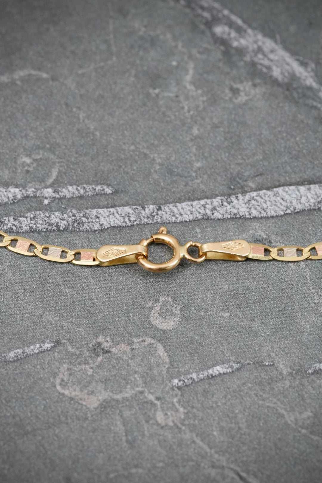 Cadena plana diamantada 2.45gr / Largo 45cm — Tres Oros