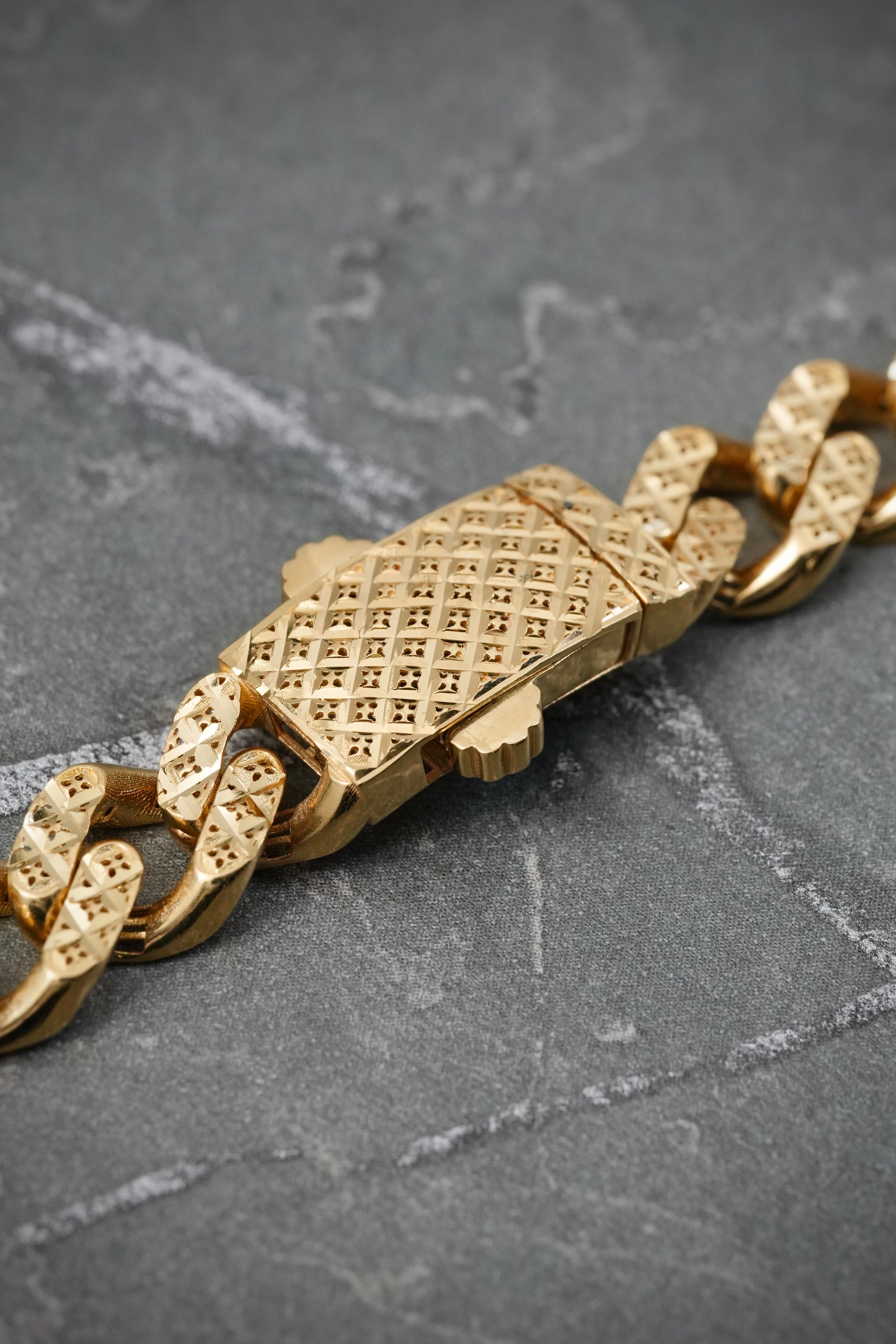 Cadena cubana diamantada 31.3gr / Largo 65cm — Oro Amarillo