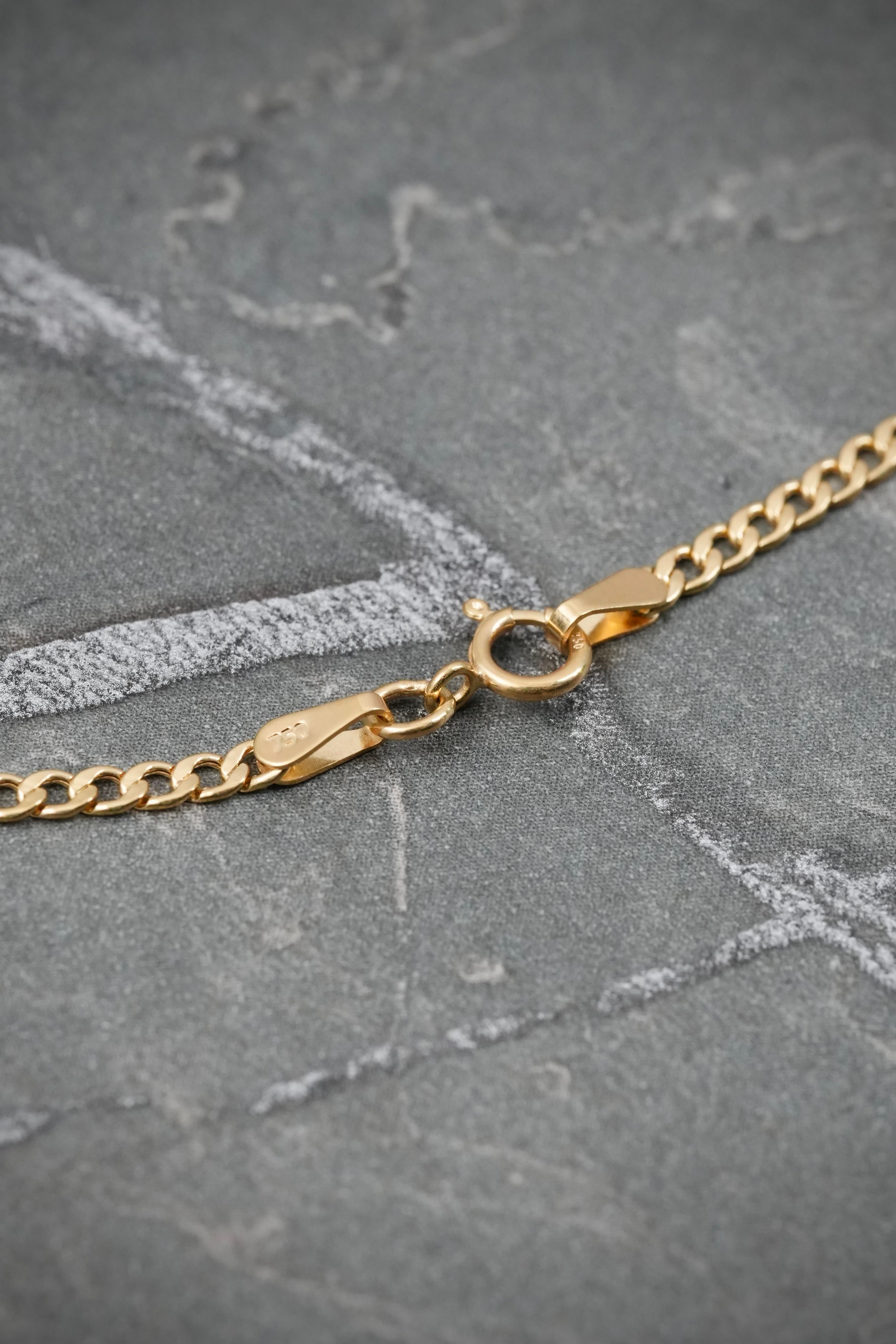Cadena cubana 3gr / Largo 60cm — Oro Amarillo