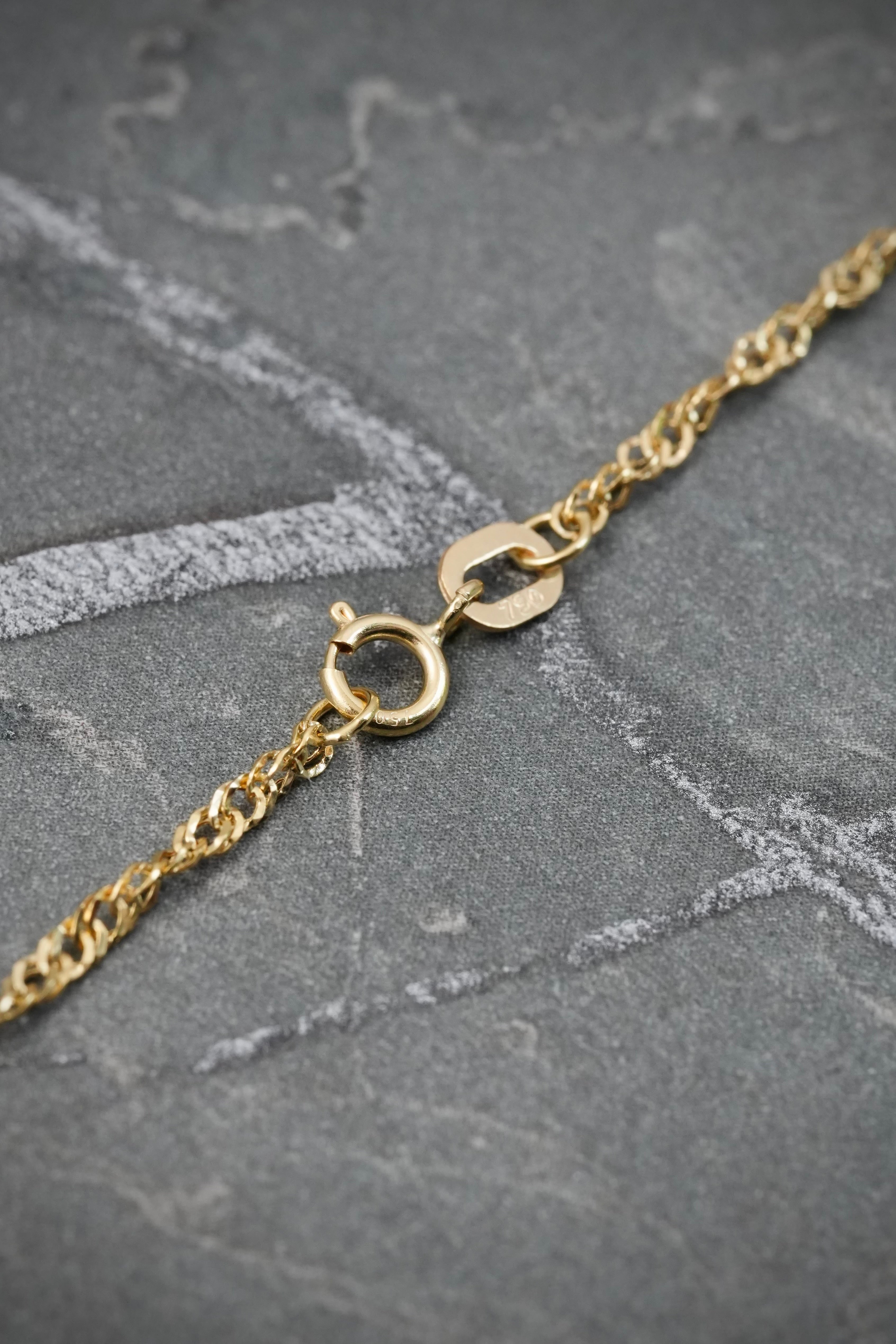 Cadena Singapur 0.95gr / Largo 45cm — Oro Amarillo