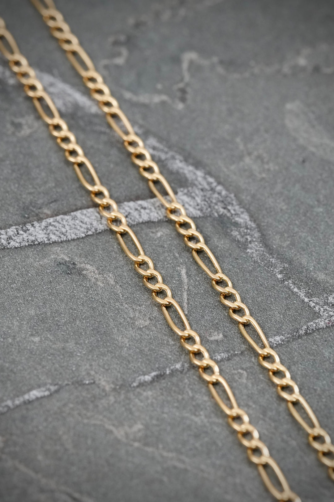 Cadena figaro 1.6gr / Largo 50cm — Oro Amarillo