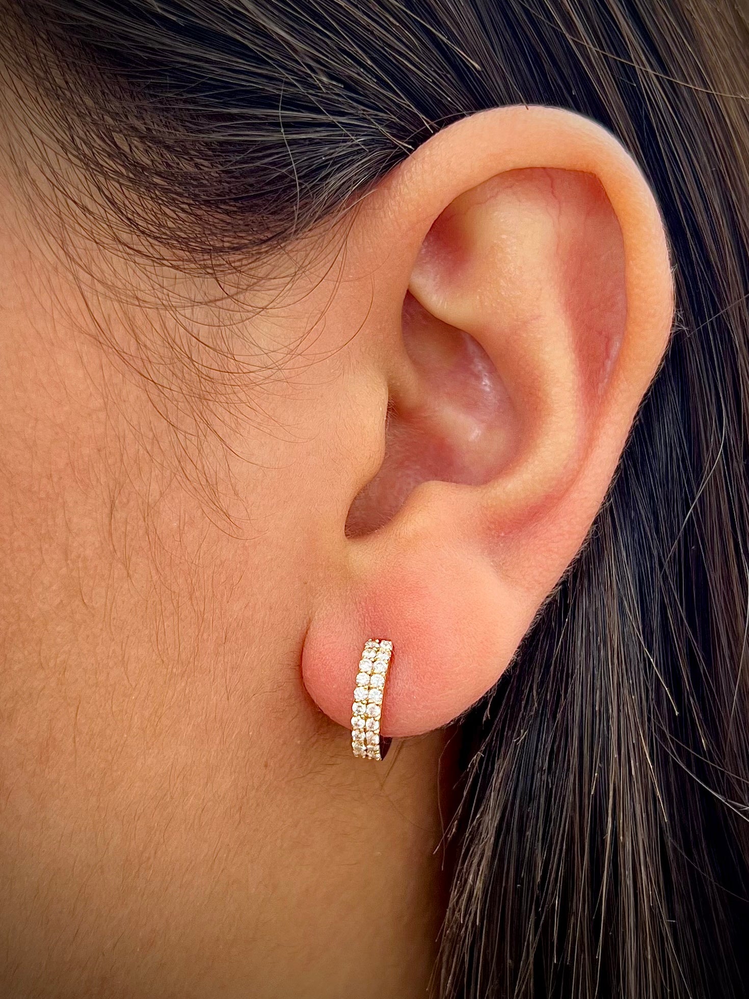 Candongas con 76pts de diamantes 3.7gr / Largo 1.1cm / Oro Rosado (Joya) M