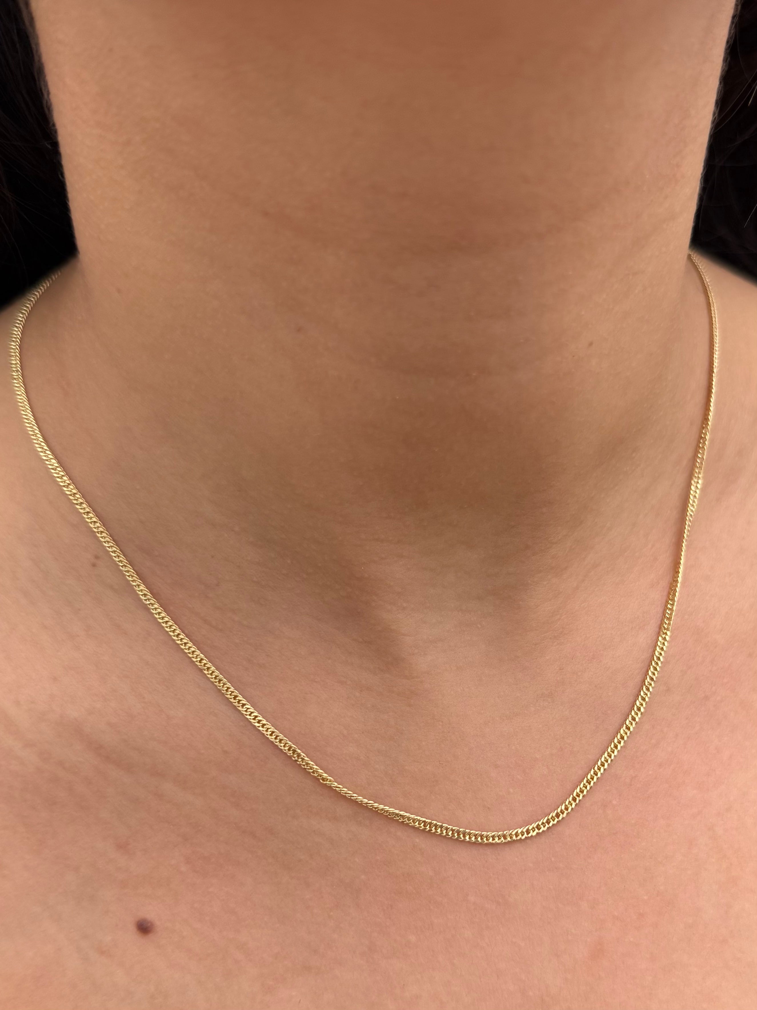 Cadena doble eslabon 2.3gr / Largo 45cm — Oro Amarillo