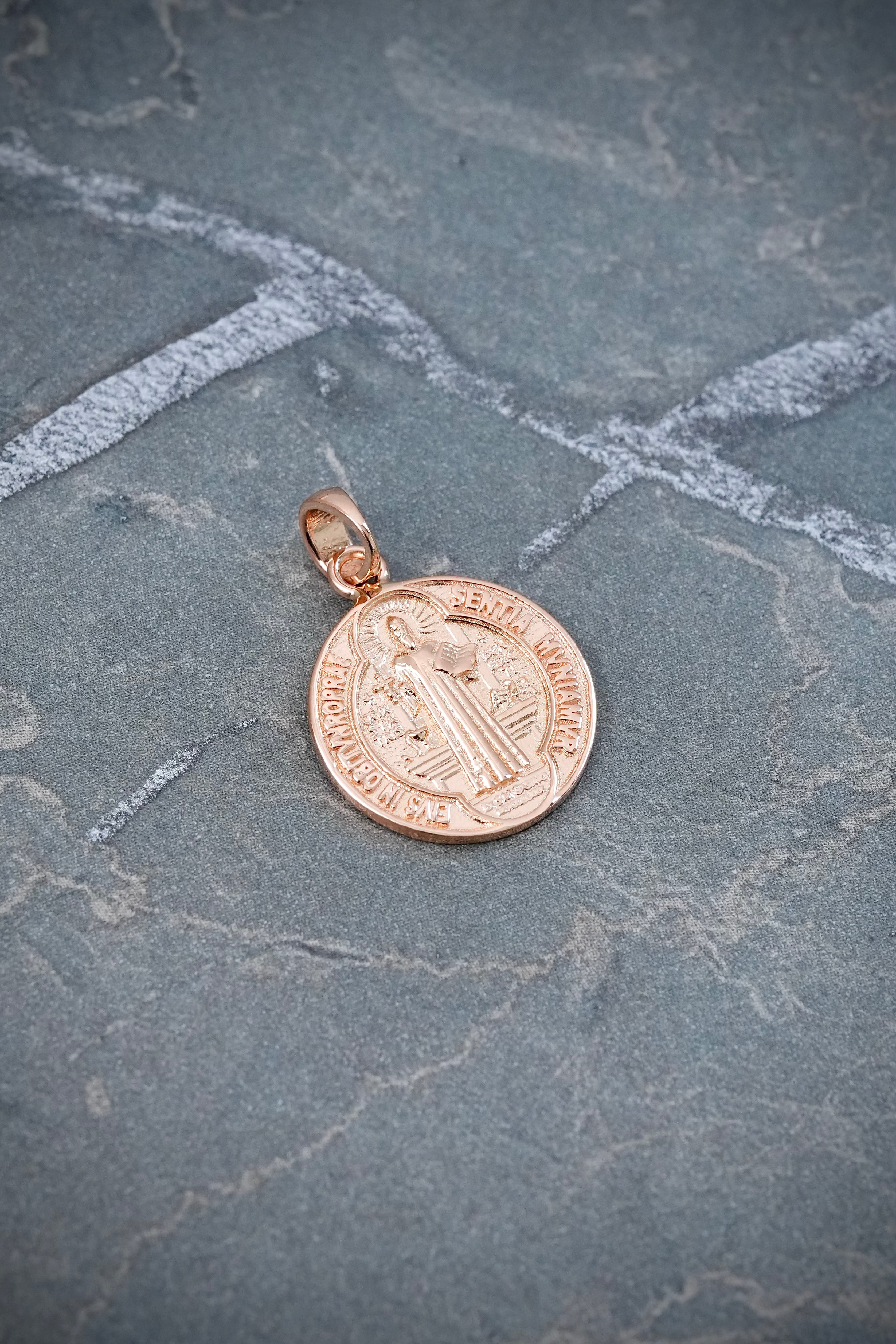 Dije san benito 2gr / Largo 2.1cm / Oro Rosado Nac B