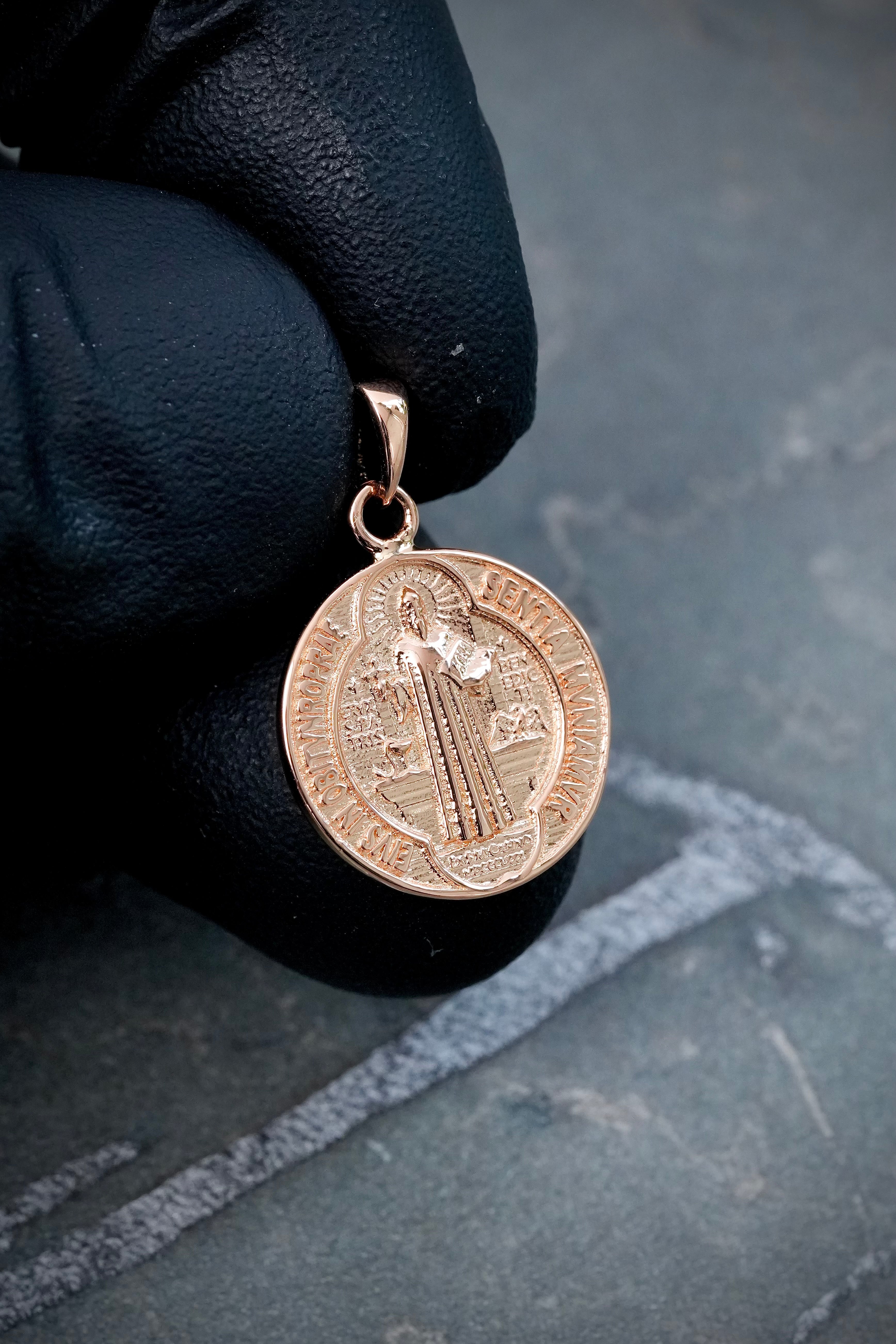 Dije san benito 2gr / Largo 2.1cm / Oro Rosado Nac B
