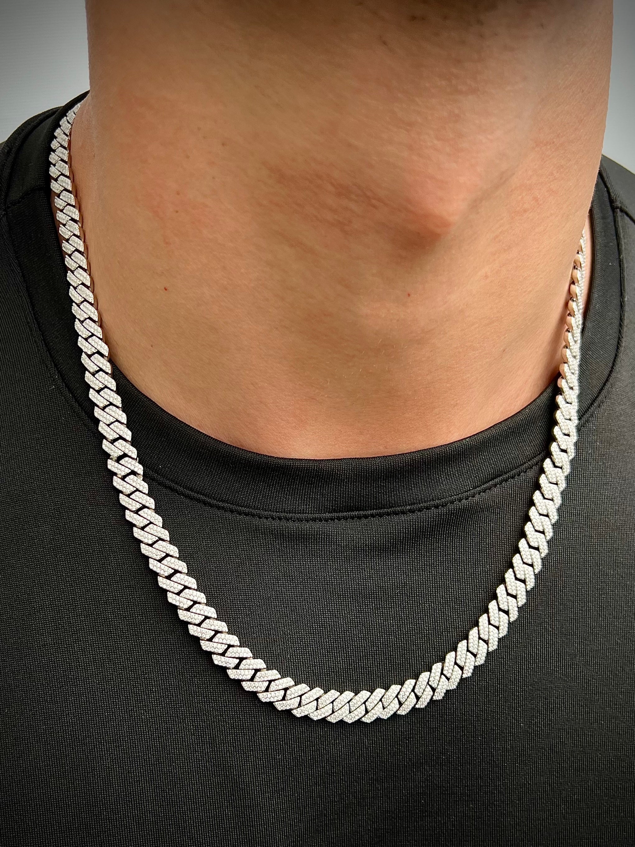 Cadena cubana con 871pts de moissanita 68.5gr / Largo 50cm / Plata (Joya) B