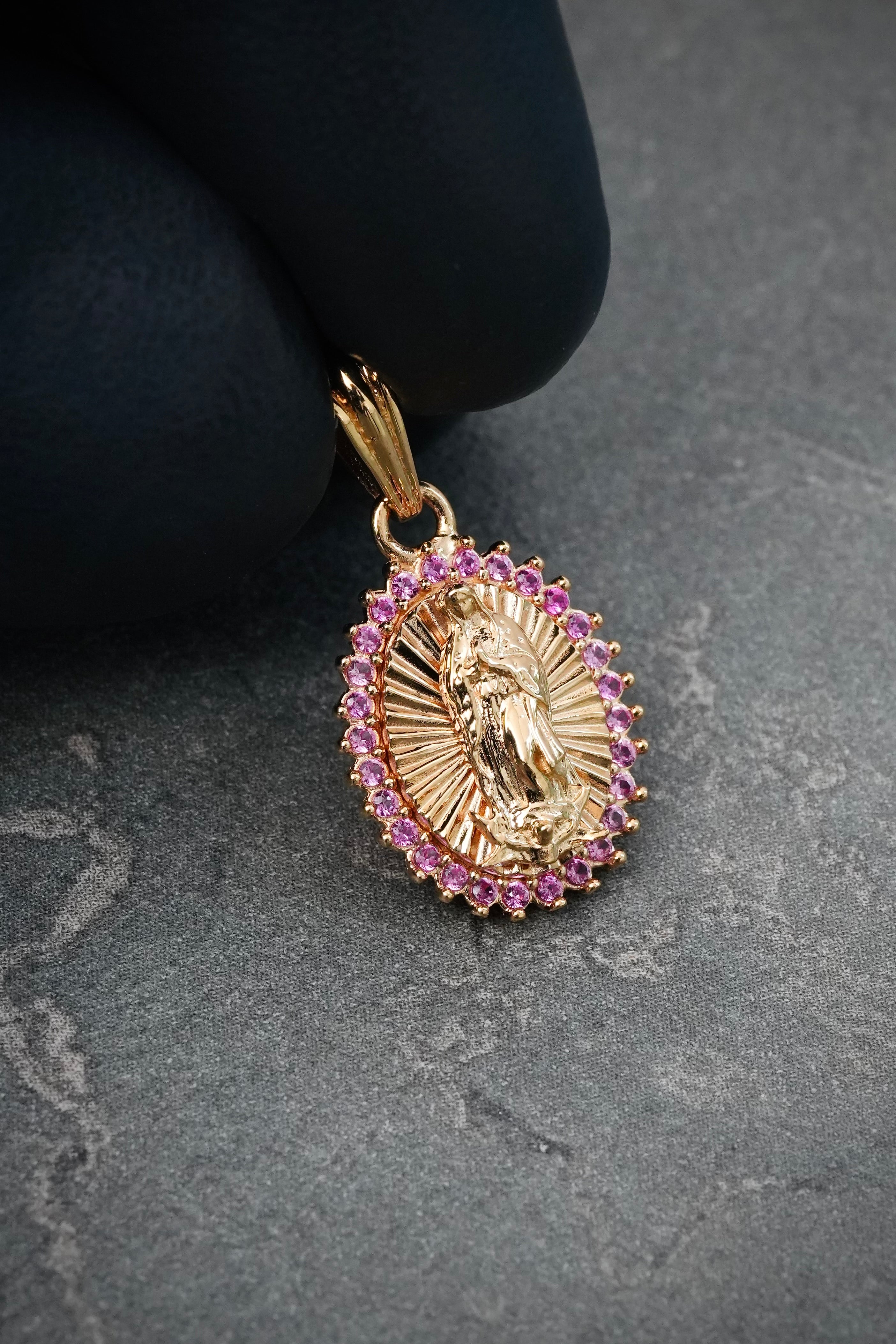 Dije Virgen de Guadalupe 1.95gr / 2.2cm / 11mm — Oro Amarillo