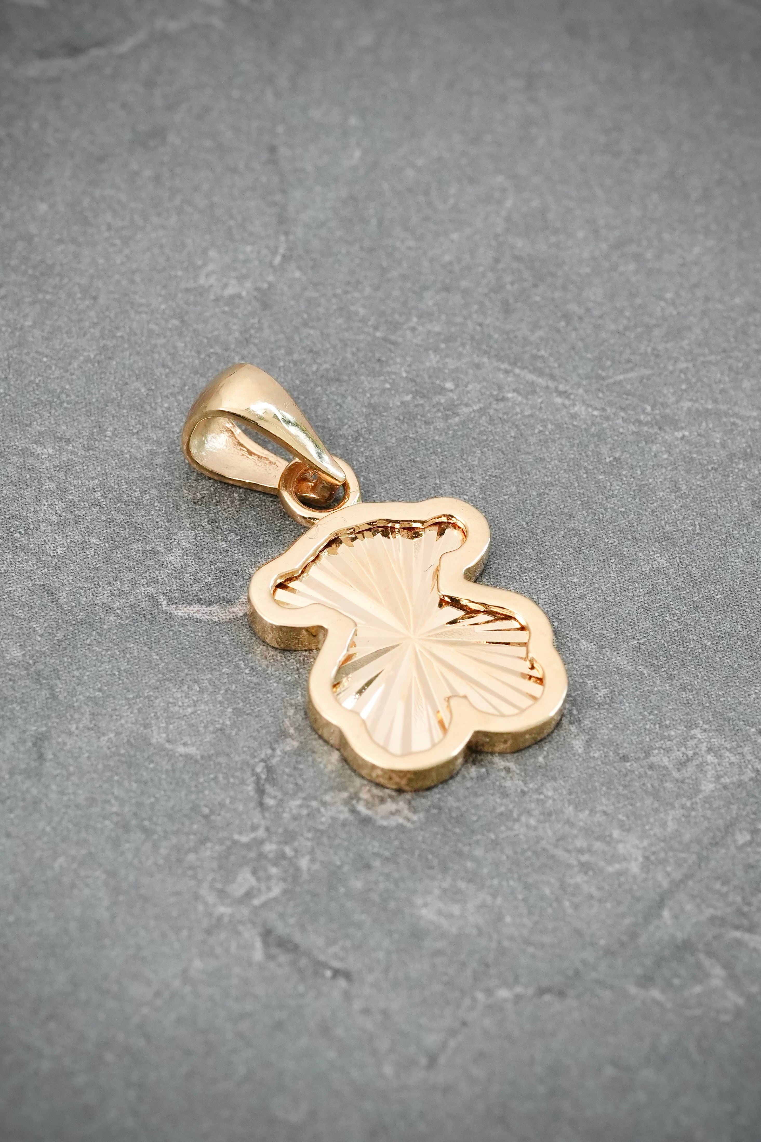 Dije Oso Th Diamantado 1.6gr / 2.2cm / 11mm — Oro Amarillo