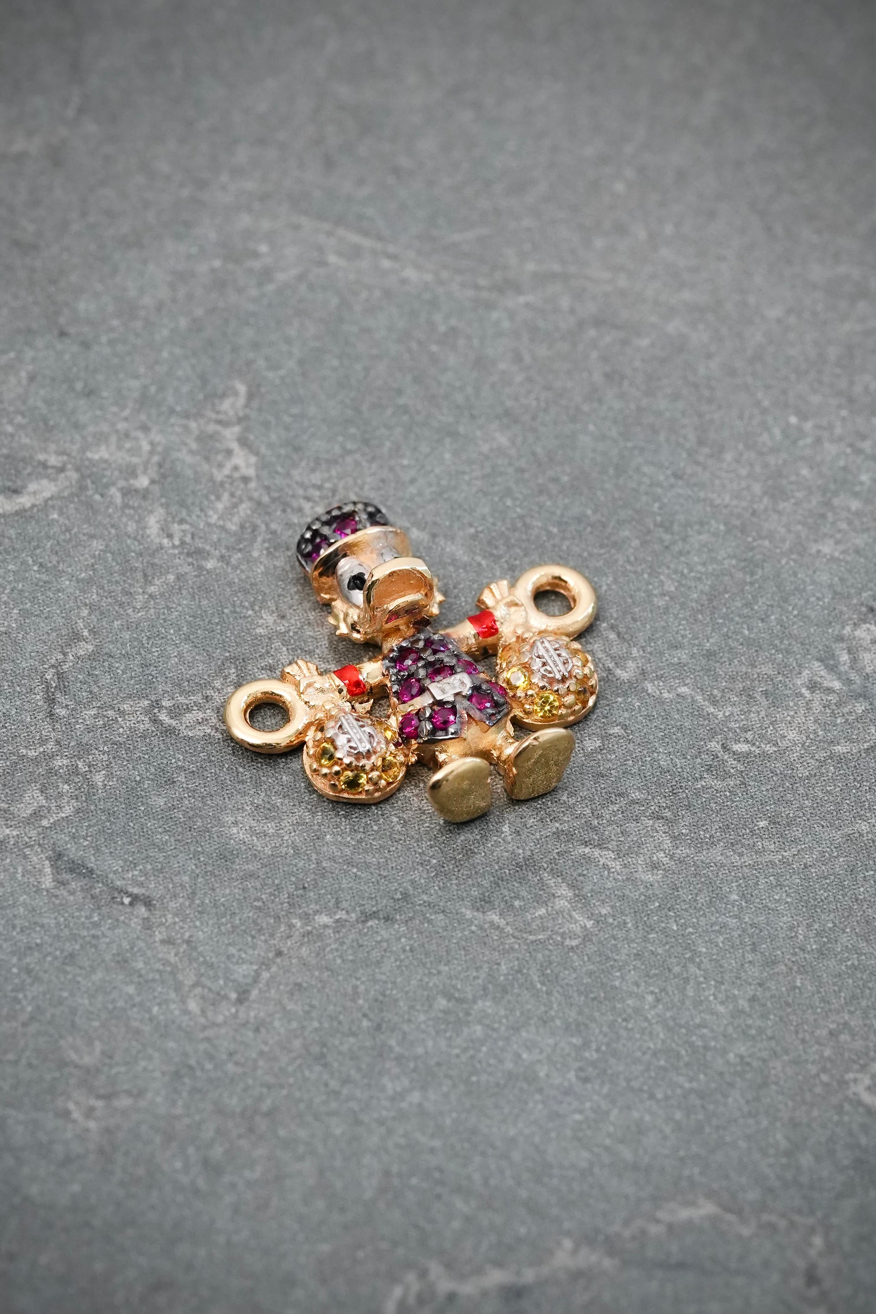 Herraje Tio Rico con Swarovski Fucsia y Amarillo 1.65gr / 1.5cm / 14.4mm — Oro Amarillo
