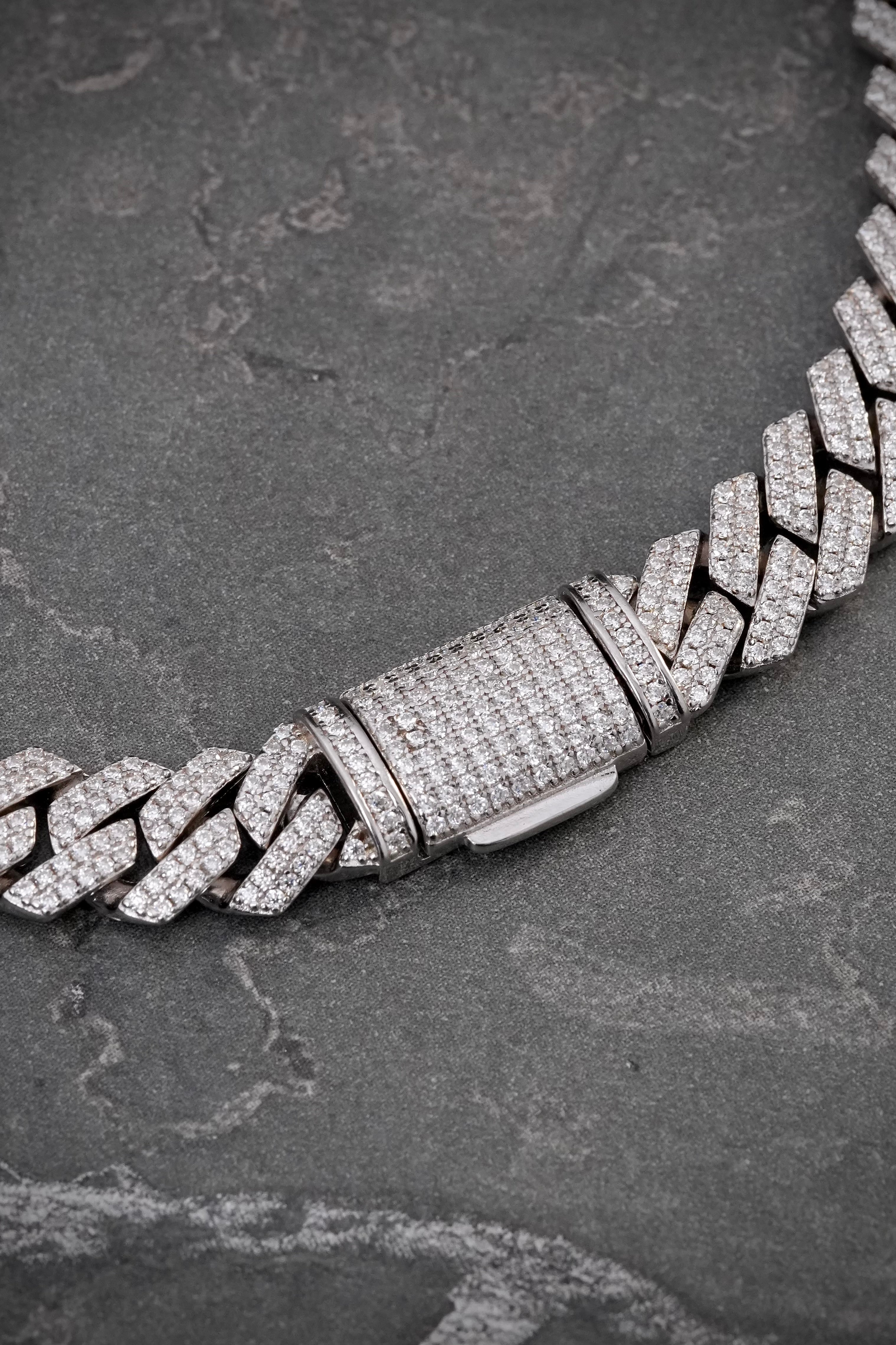 Cadena cubana con 871pts de moissanita 68.5gr / Largo 50cm / Plata (Joya) B