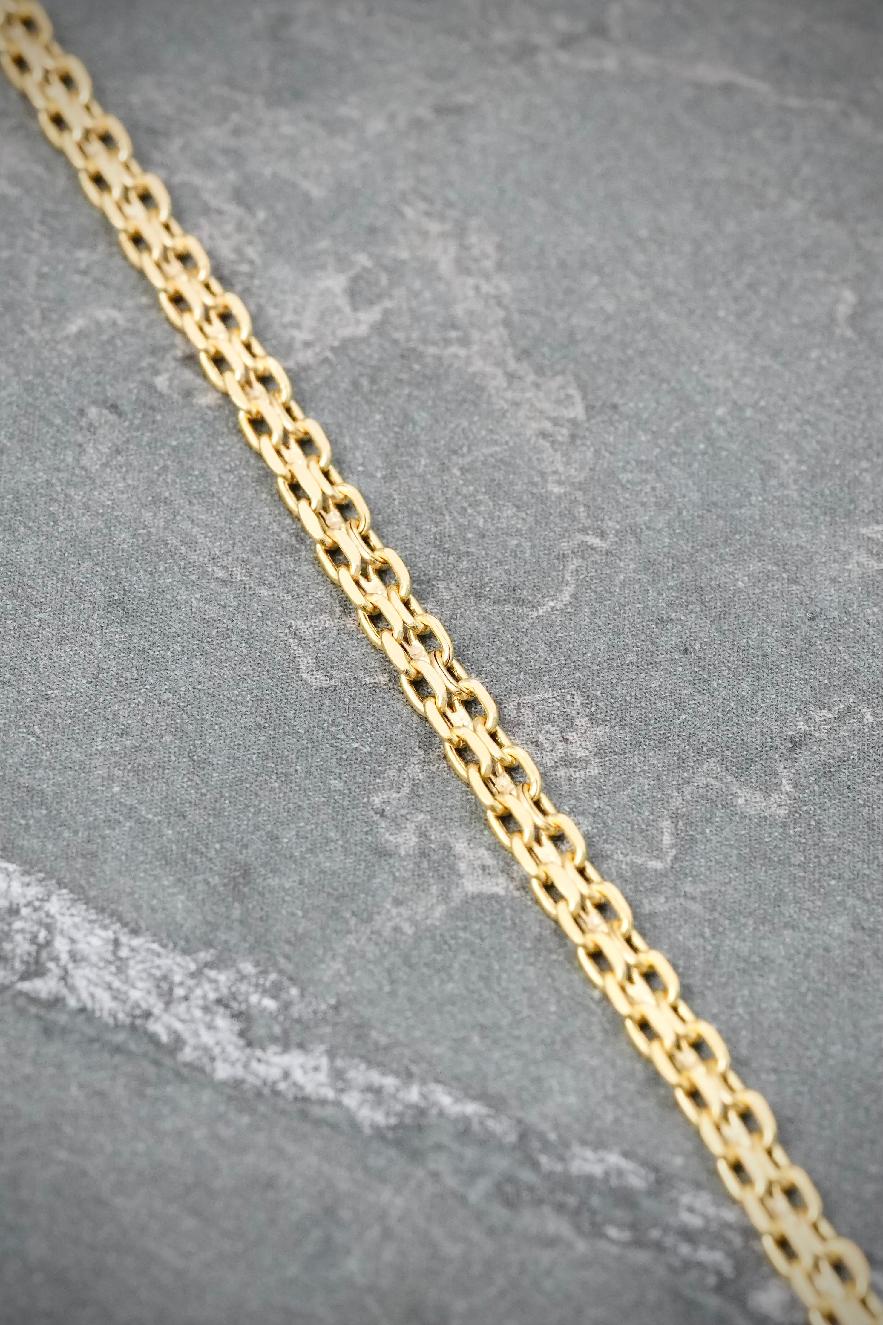 Pulso Chino 1.35gr / 19cm / 2.3mm — Oro Amarillo