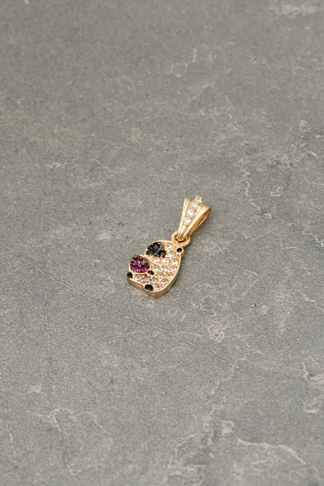 Dije capibara con swarovski fucsia y blanco 0.8gr / Largo 1.6cm — Oro Amarillo