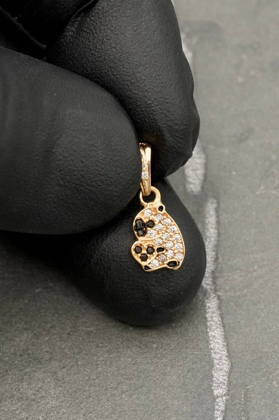 Dije capibara con swarovski blanco y negro 0.85gr / Largo 1.5cm — Oro Amarillo