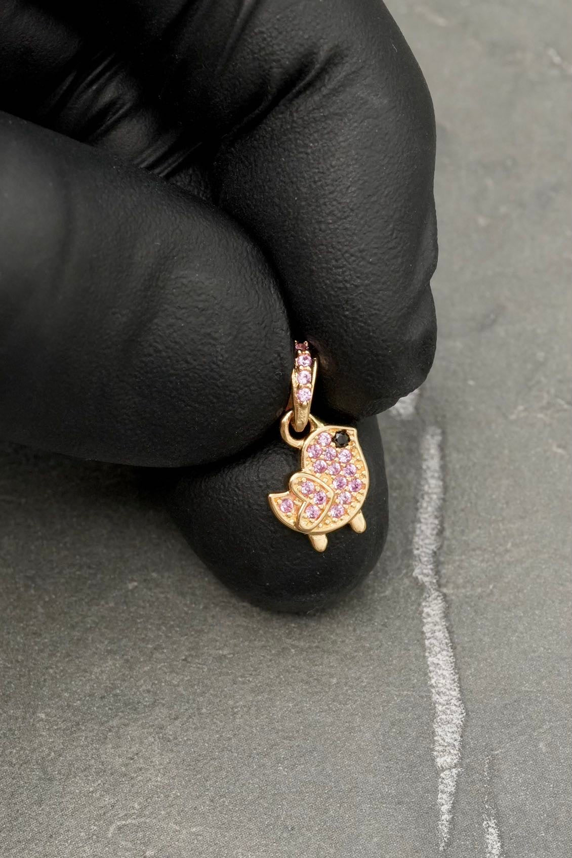 Dije pajaro con swarovski rosado 0.9gr / Largo 1.5cm — Oro Amarillo
