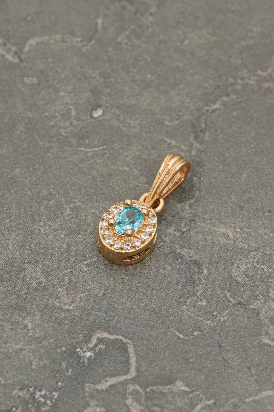 Dije con swarovski azul y blanco 1.1gr / Largo 1.5cm — Oro Amarillo