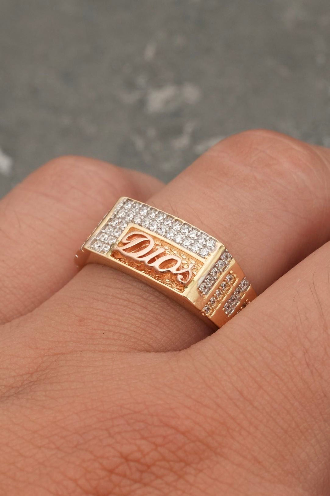 Anillo Dios con swarovski blanco 7gr / Talla 9 3/4 — Dos Oros