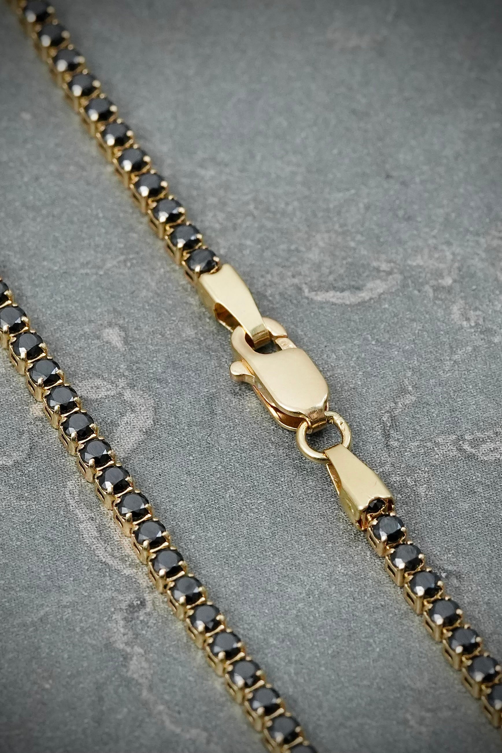 Pulso tenis con swarovski negro 2.6gr / Largo 18cm / Oro Amarillo italy +4 B