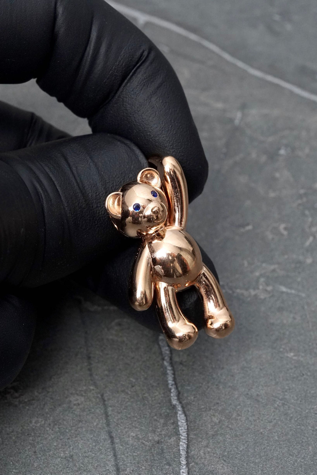 Dije oso con swarovski azul 9gr / Largo 3cm — Oro Rosado
