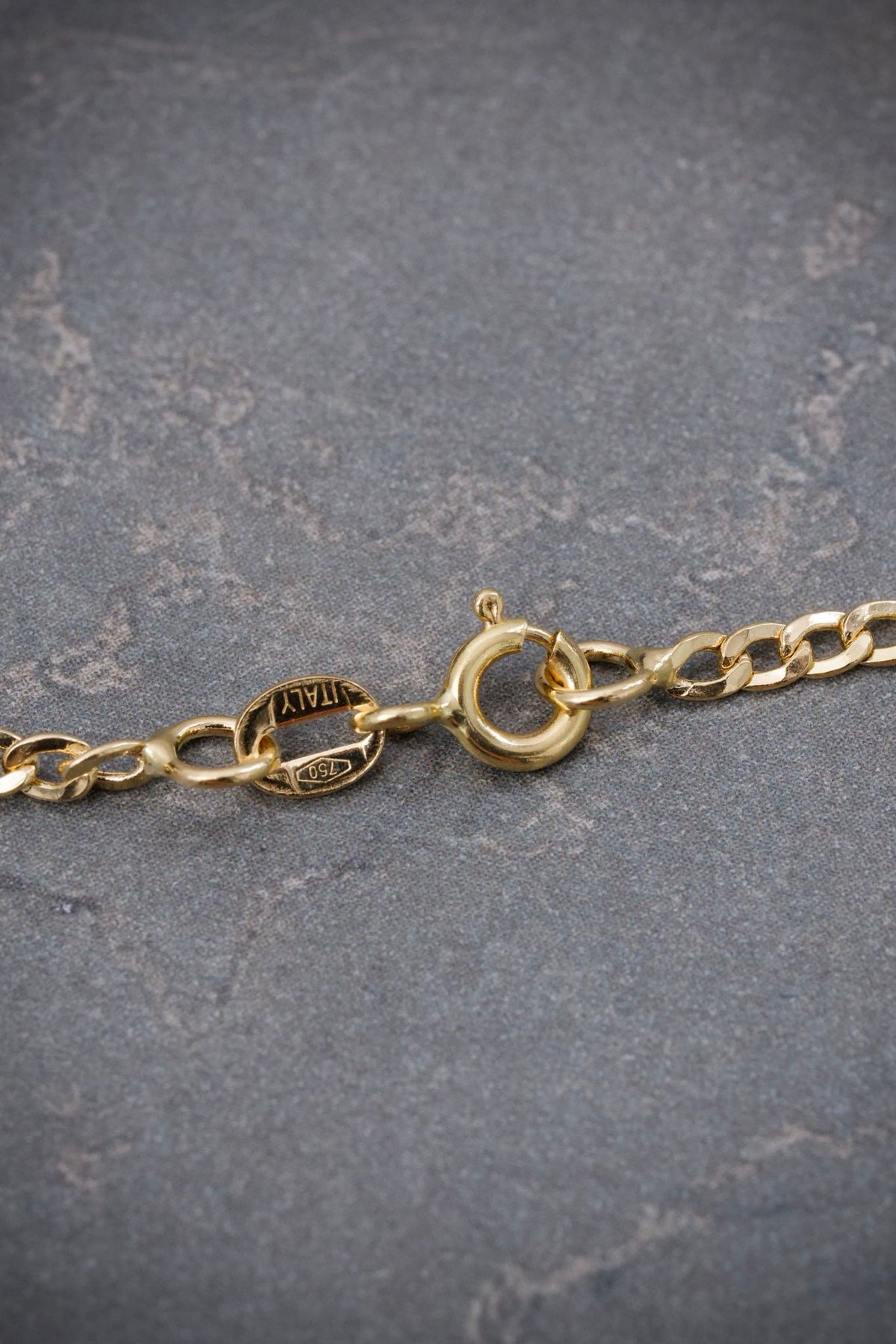 Cadena Cubana 3.4gr / 50cm / 2.3mm — Oro Amarillo