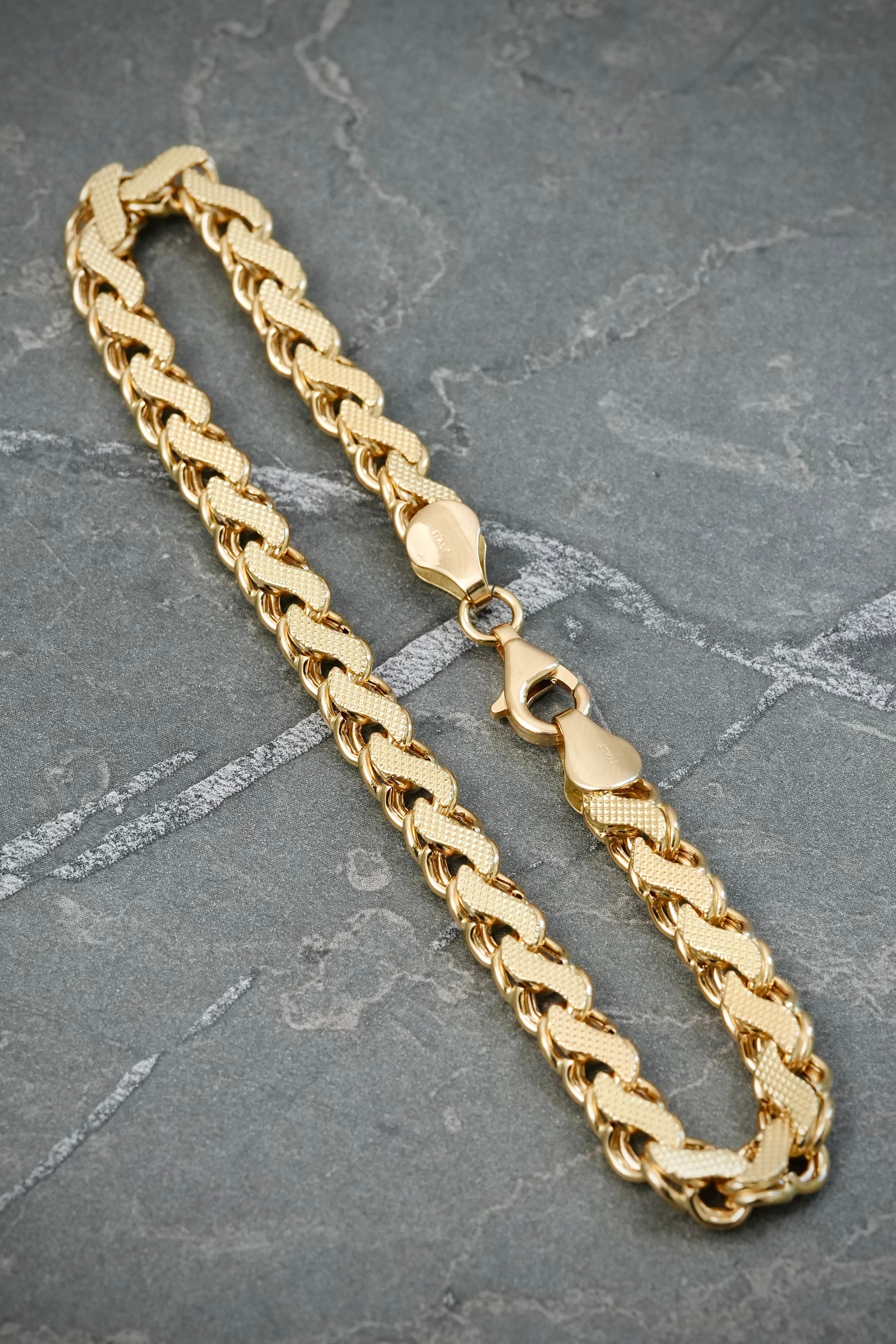 Pulso Rustico 11.35gr / 21cm / 5.6mm — Oro Amarillo 18K