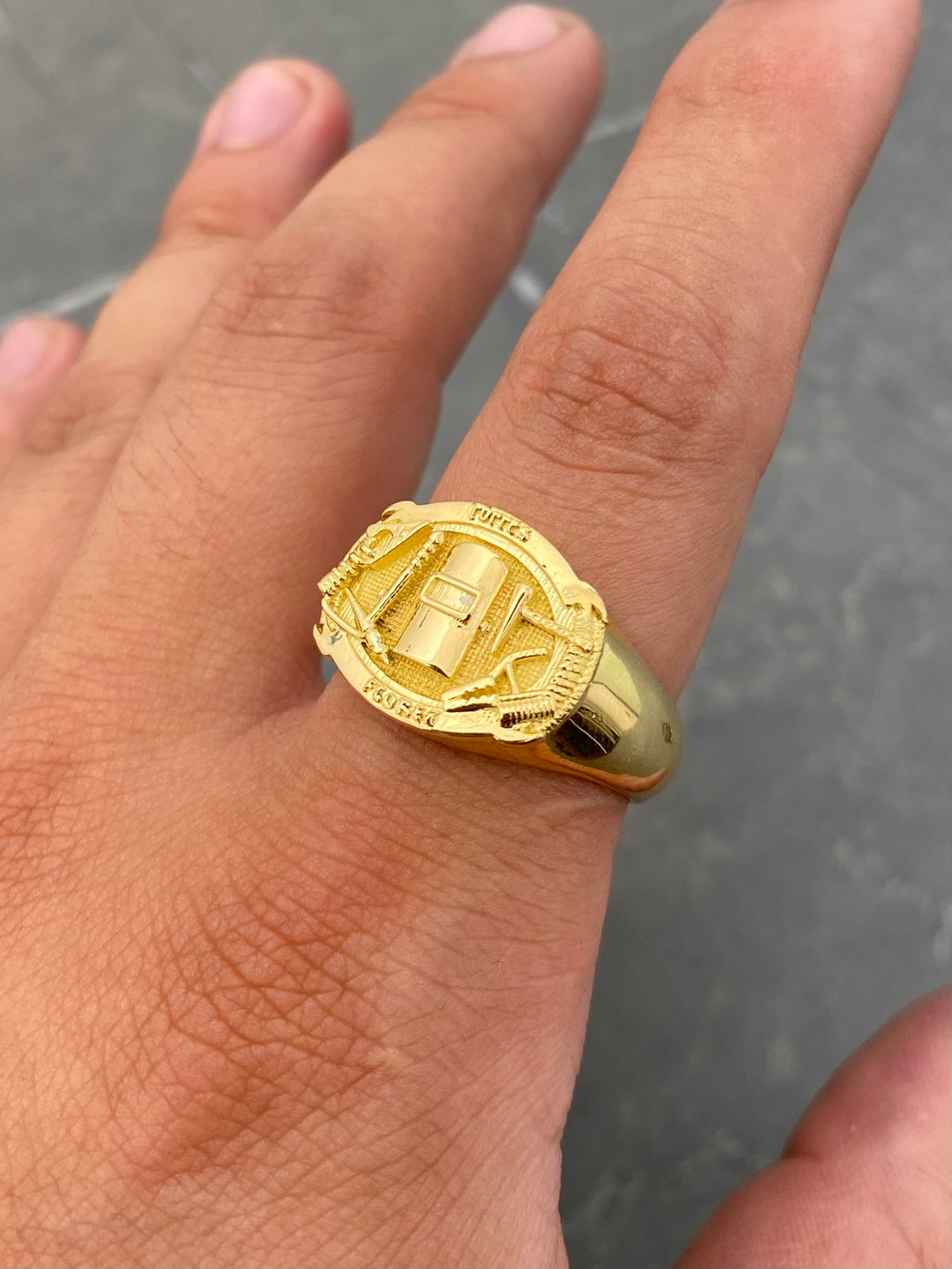 Anillo Soldador 13.3gr / Talla 10 3/4 — Oro Amarillo