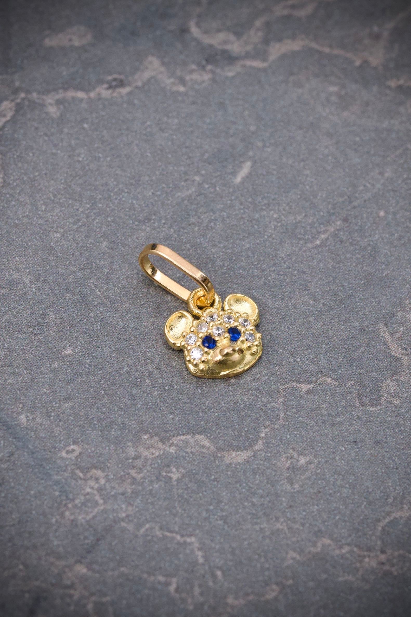 Dije oso con swarovski azul 0.55gr / Largo 1.1cm — Oro Amarillo