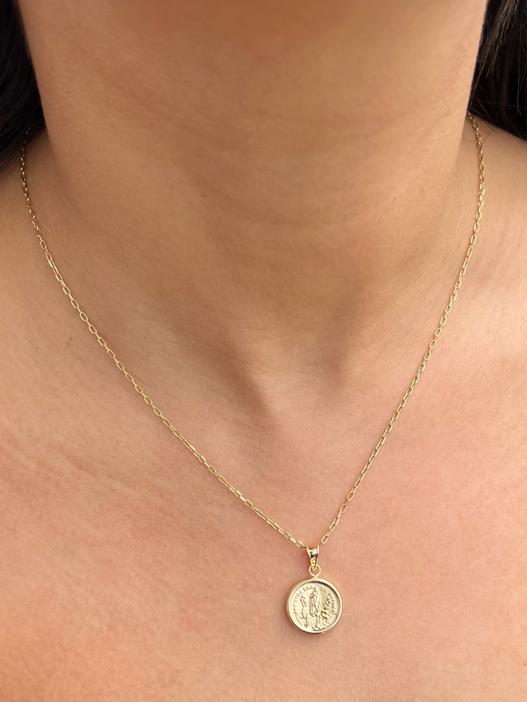 Dije nuestra señora fatima 1.05gr / Largo 2.4cm — Oro Amarillo