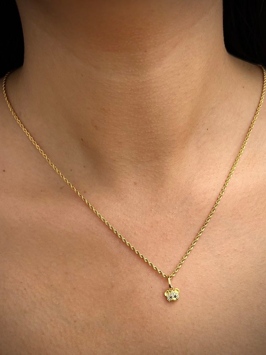 Dije oso con swarovski gris 0.5gr / Largo 1.1cm / Oro Amarillo Nac B