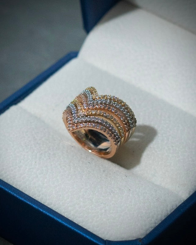 Anillo lineas 5.25gr / Talla 5 / Tres Oros — Dos Oros