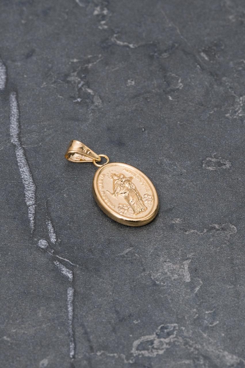 Dije virgen maria auxiliadora 1.05gr / Largo 2.5cm / Oro Amarillo Nac B