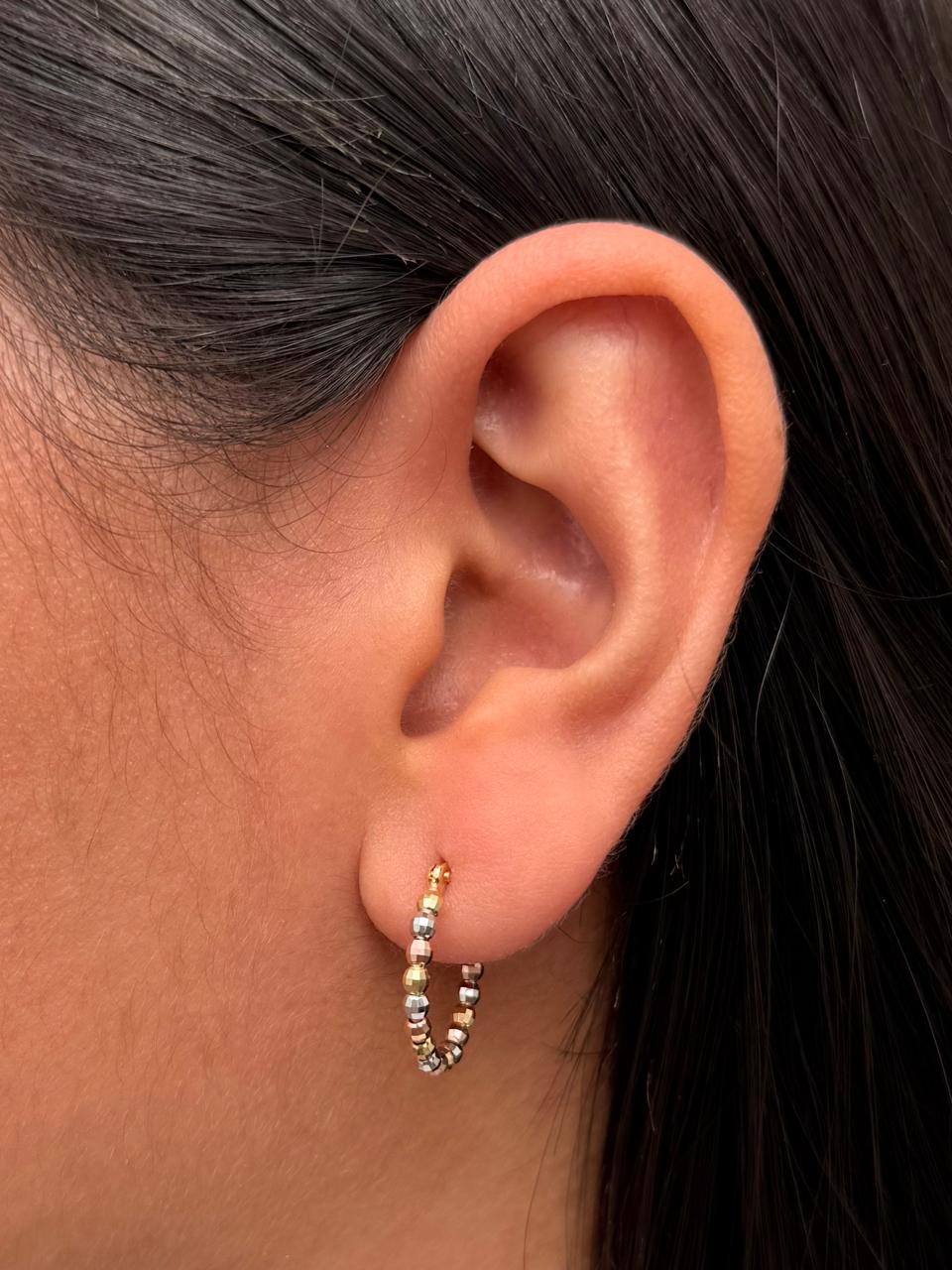 Candongas con bolas diamantadas 2.4gr / Largo 1.8cm — Tres Oros