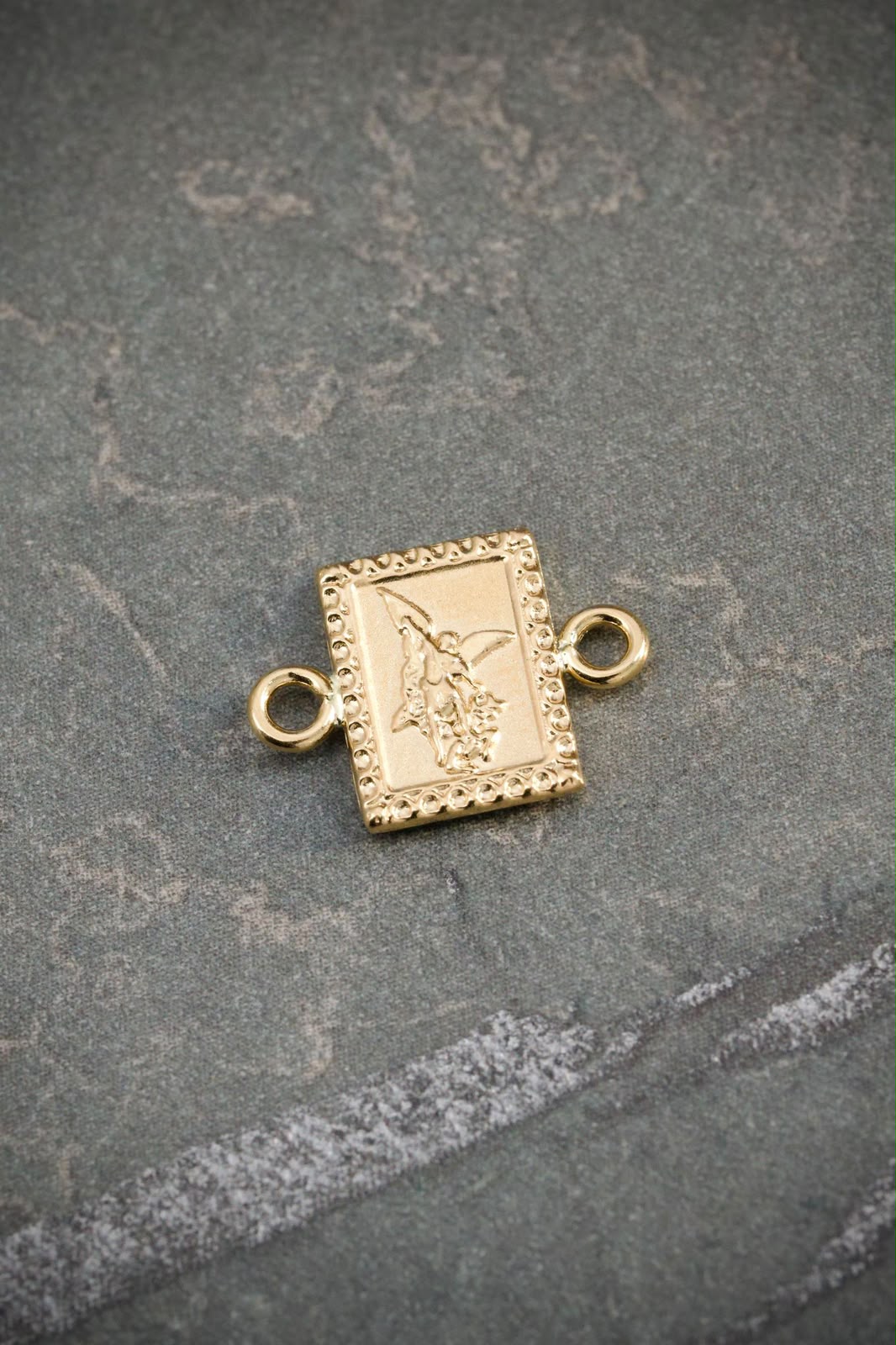 Herraje Arcangel San Miguel 0.5gr / 1.4cm / 10mm — Oro Amarillo