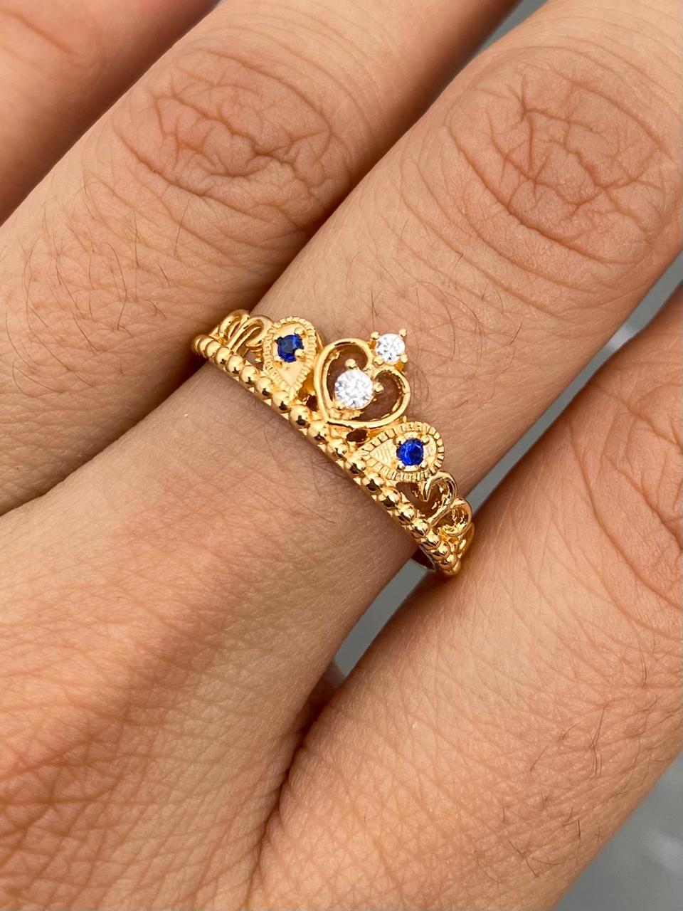 Anillo corona con swarovski azul y blanco 2.2gr / Talla 7 1/2 — Oro Amarillo