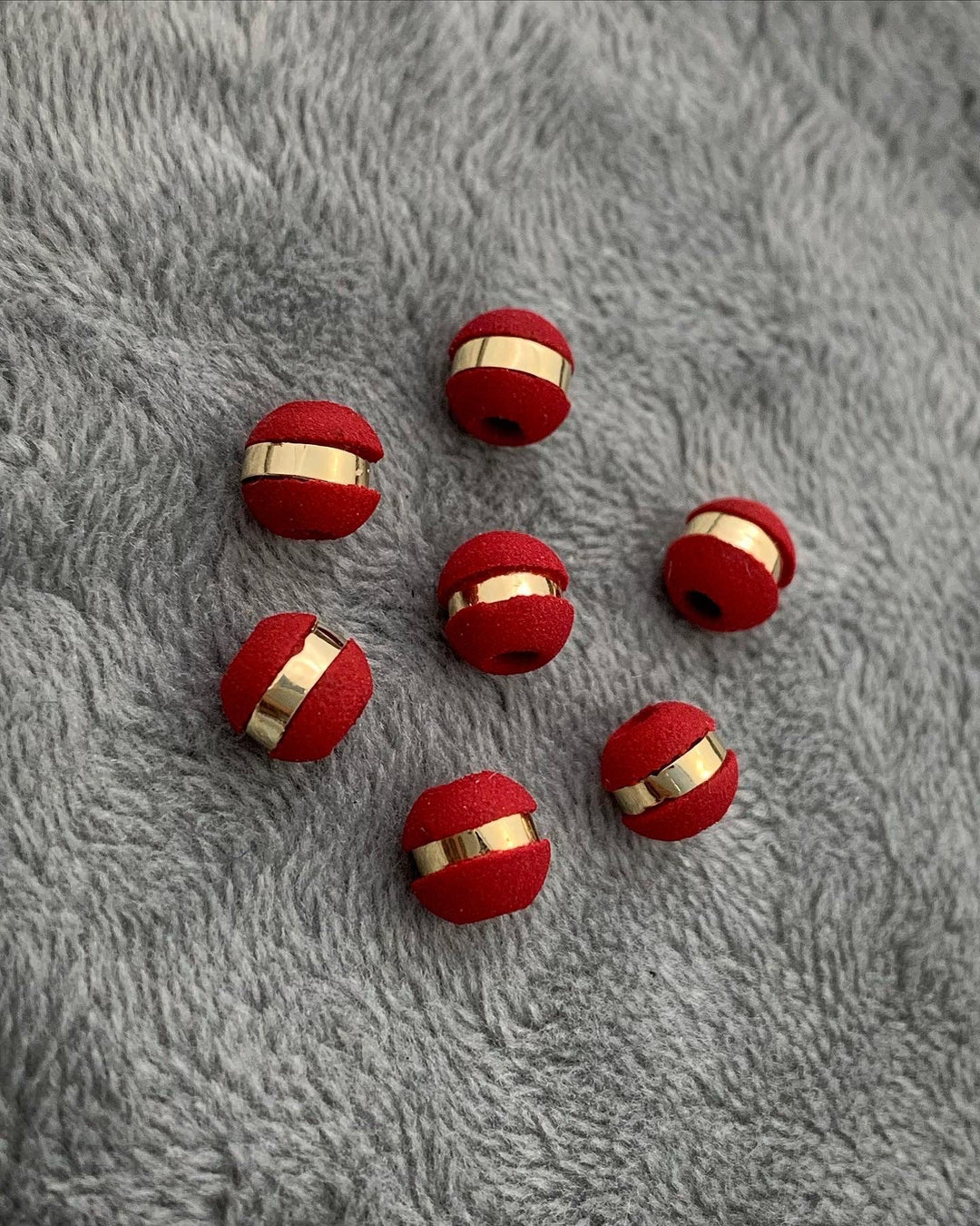 Neoro rojo 6mm 1 raya 0.06gr — Oro Amarillo