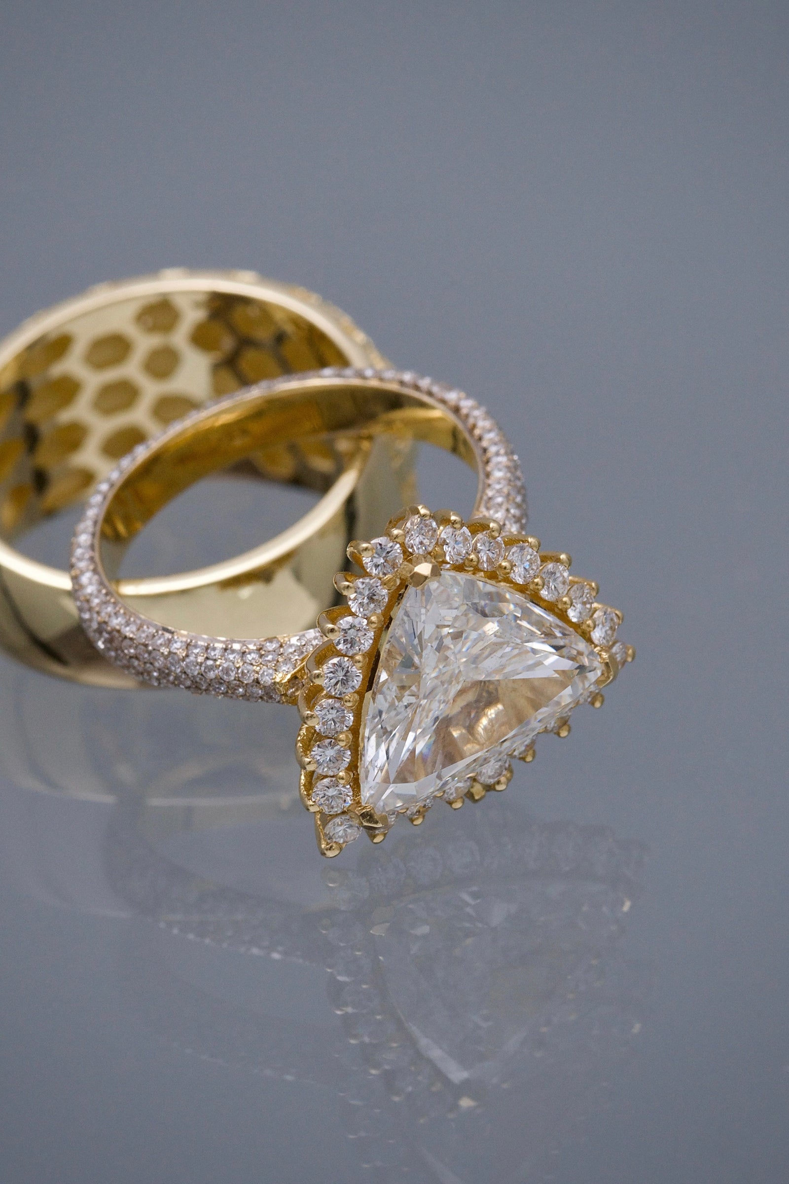 EXPLORA NUESTROS ANILLOS EXCLUSIVOS