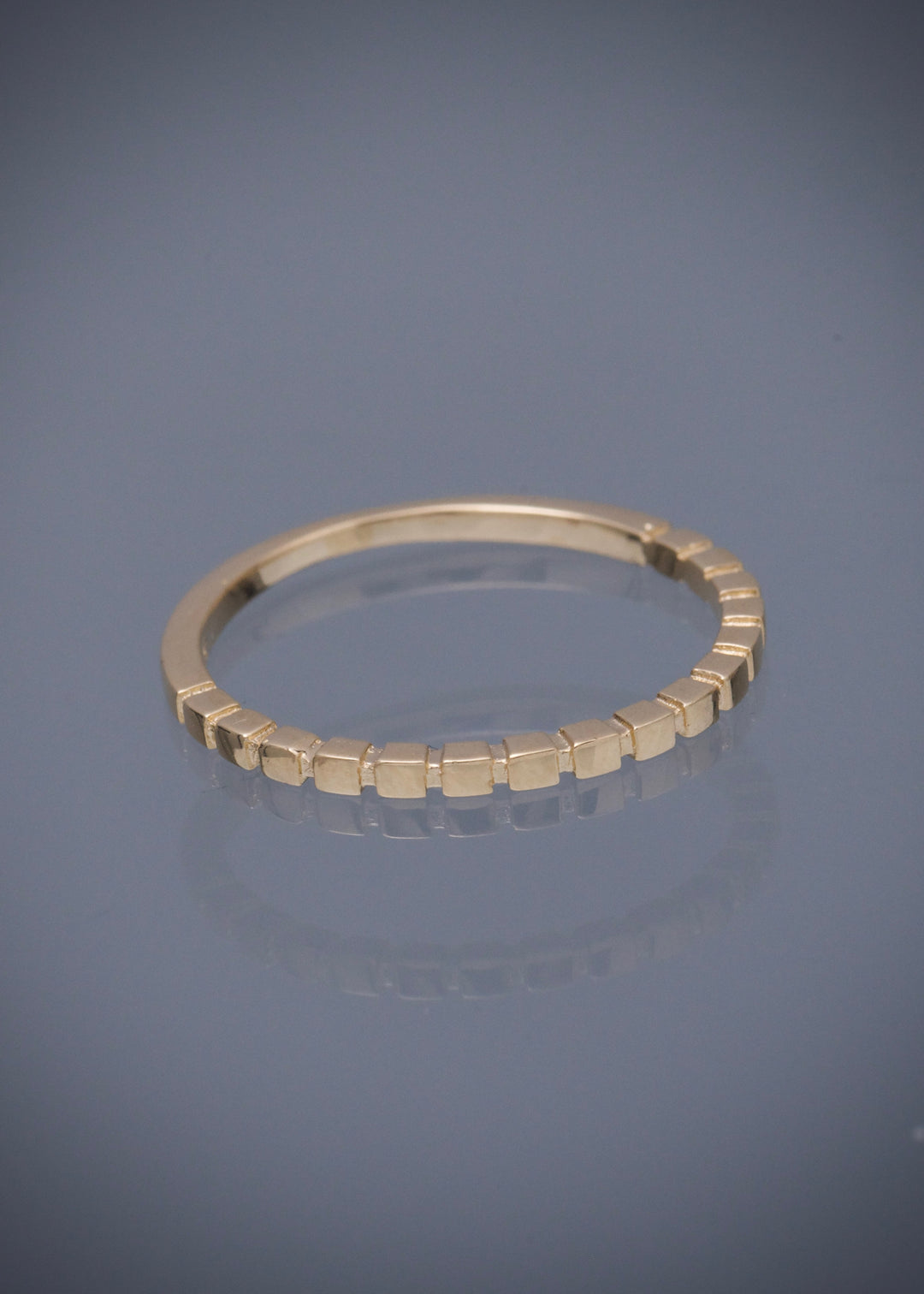 Anillo 1.6gr / Talla 7 1/4 — Oro Amarillo