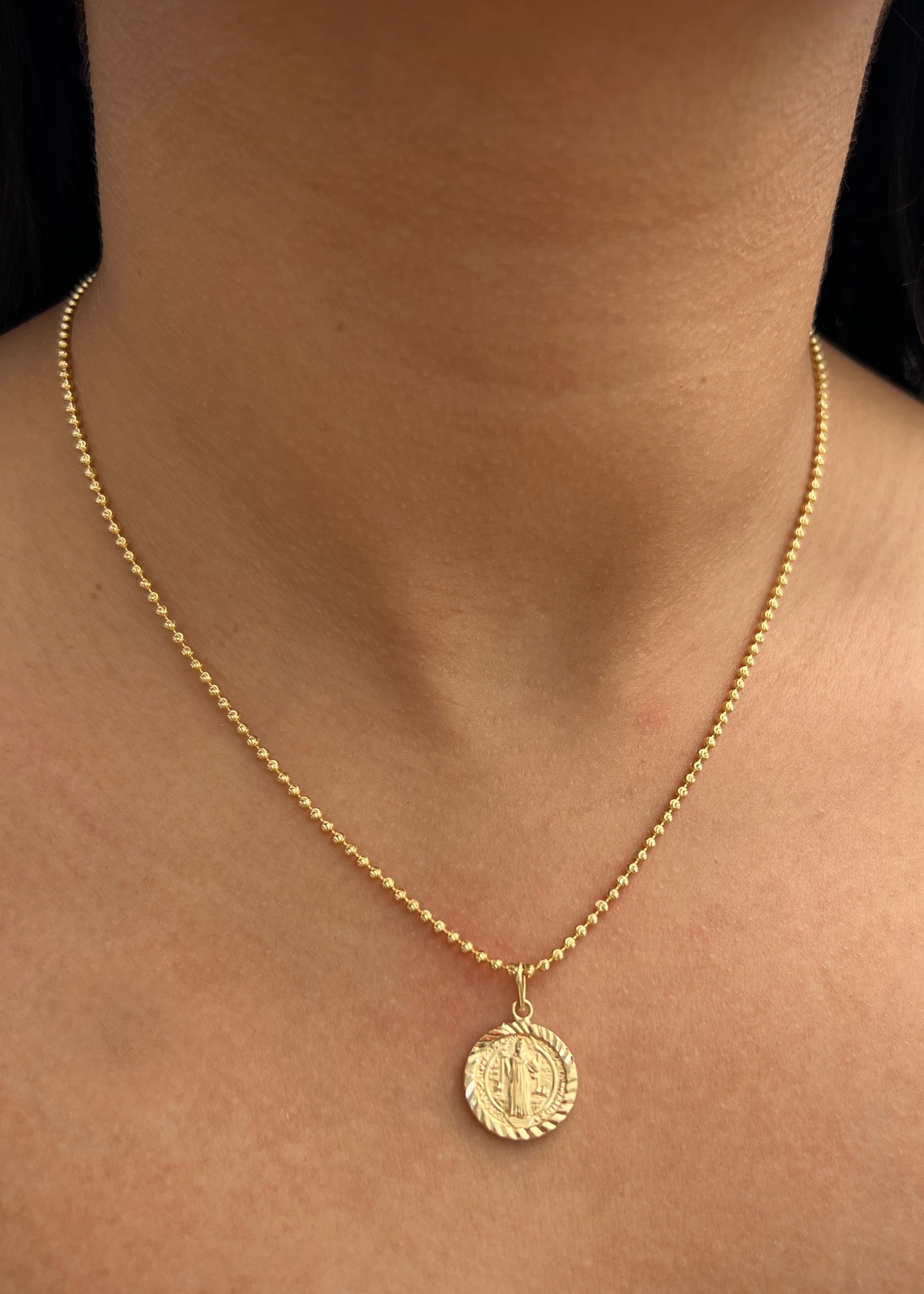 Dije san benito 1.5gr / Largo 2cm / Oro Amarillo Nac M