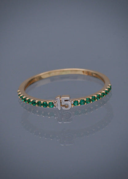 Anillo de 15s con swarovski verde 1.3gr / TALLA 7 3/4 / Oro Amarillo Nac P