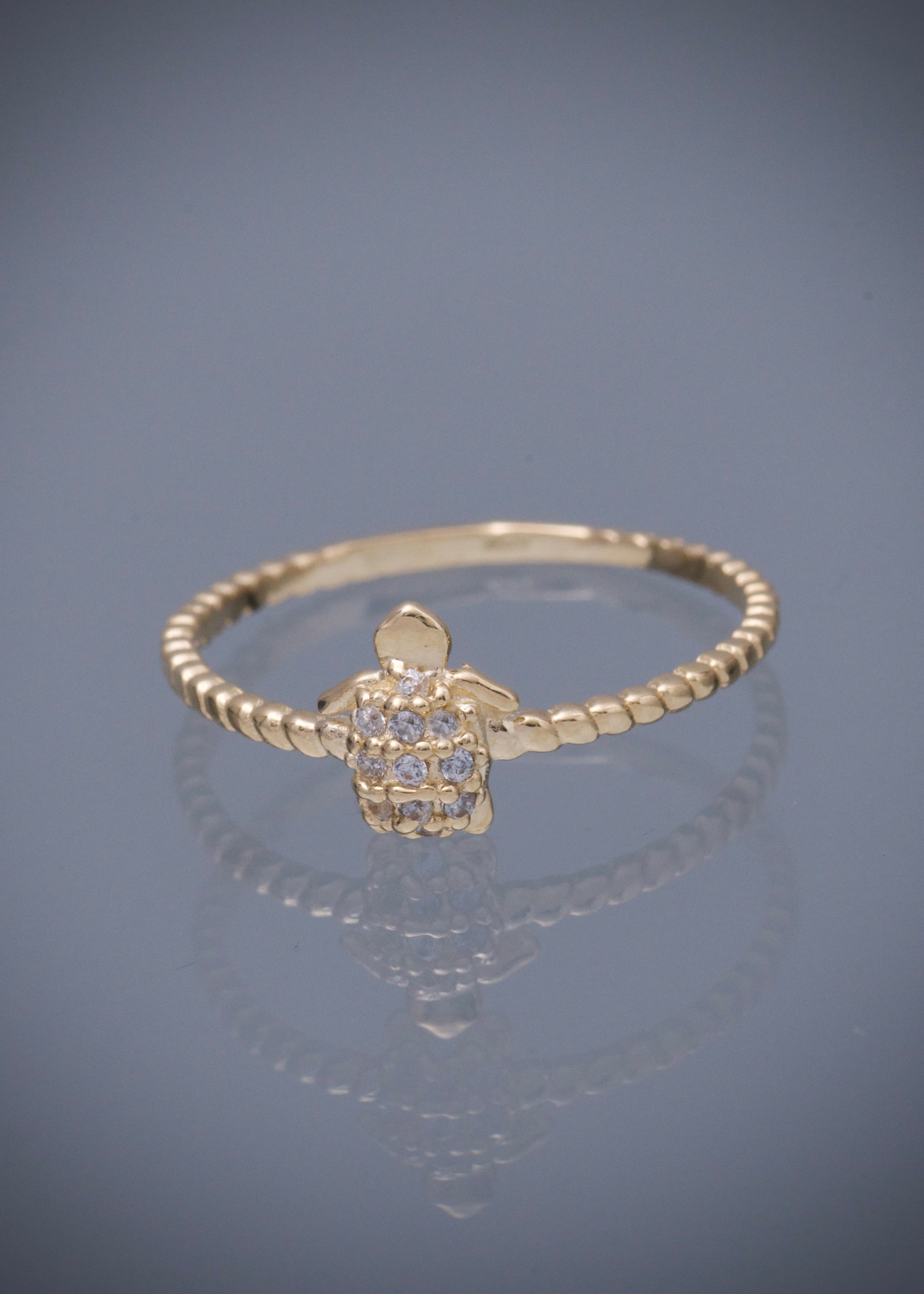 Anillo tortuga con swarovski blanco 1.15gr / TALLA 5 3/4 / Oro Amarillo Nac M
