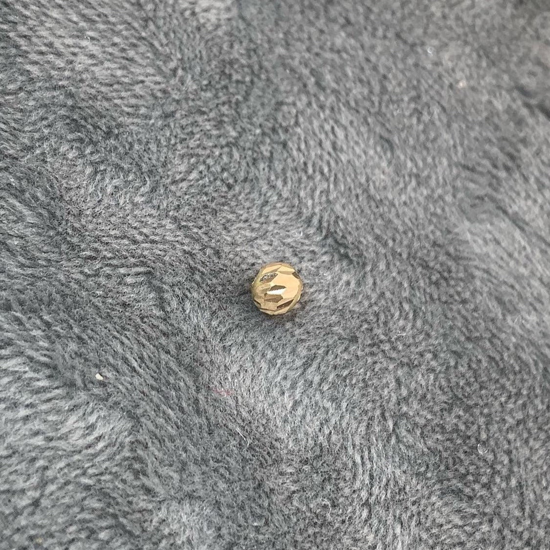 Bola Diamantada 4mm 0.1gr / Oro amarillo Nac B