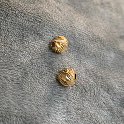 Bola Diamantada 6mm 0.2gr — Oro Amarillo