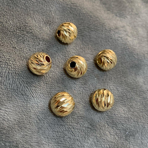 Bola Diamantada 8mm 0.3gr — Oro Amarillo